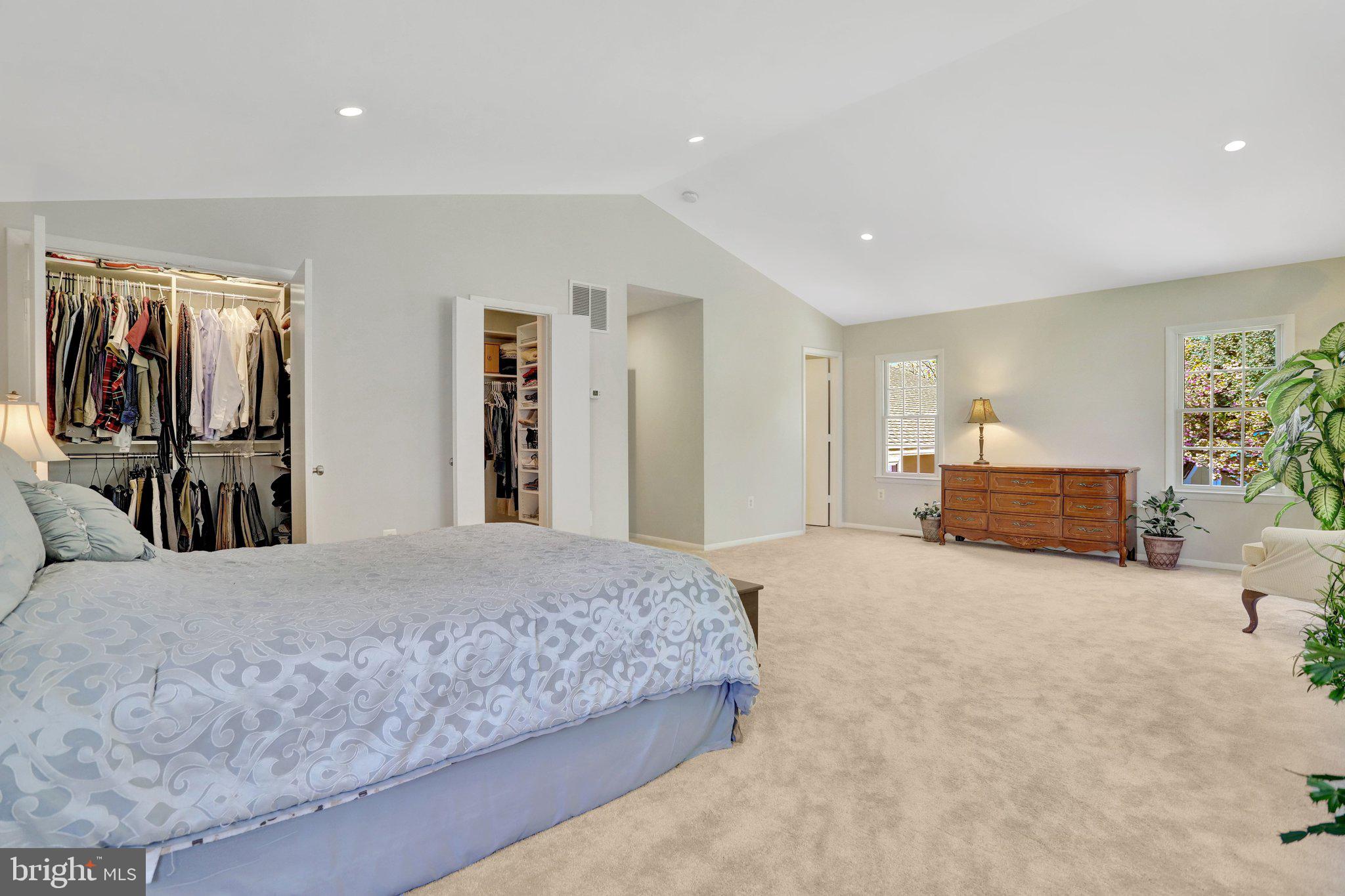 BENT TREE - Residential