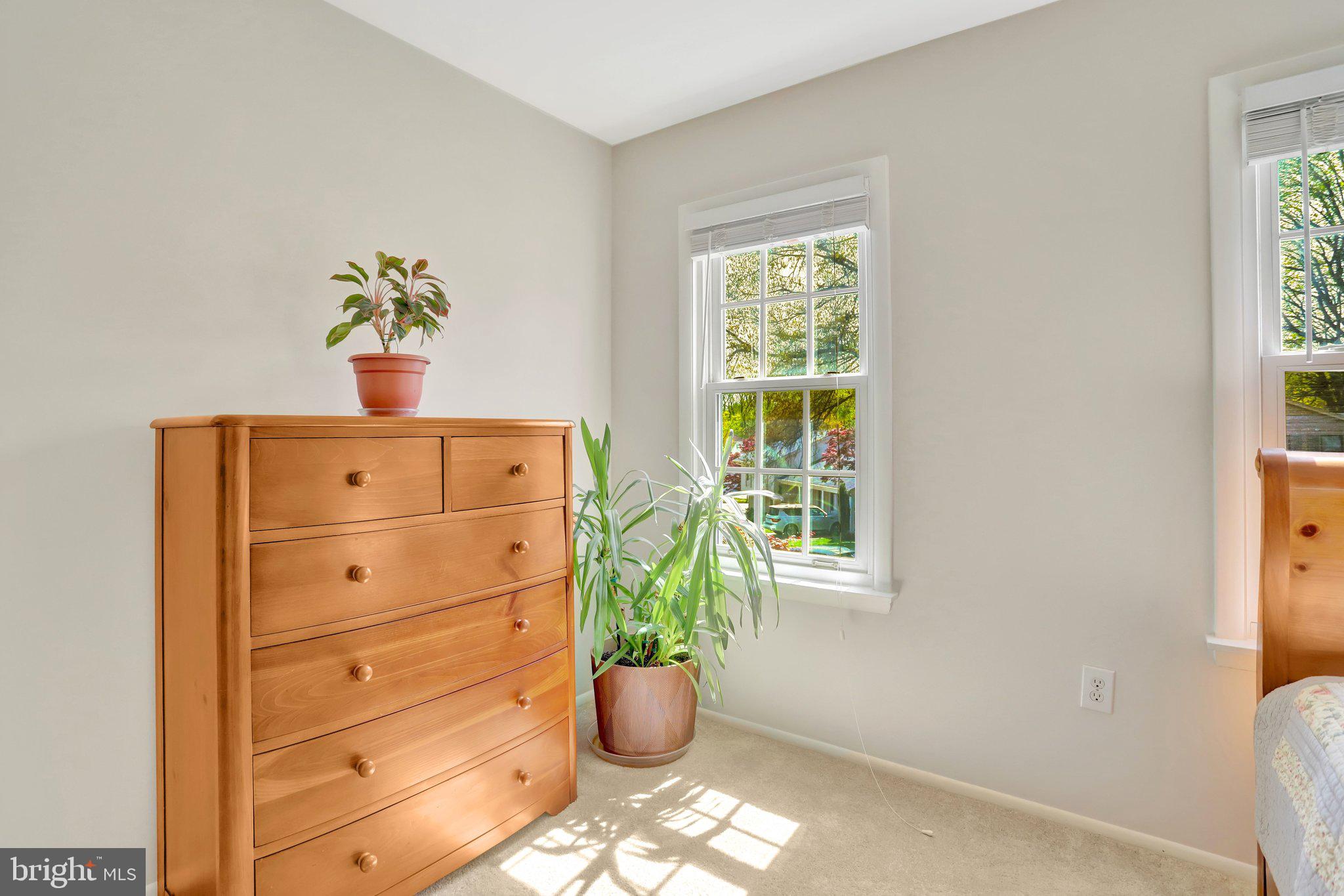 BENT TREE - Residential