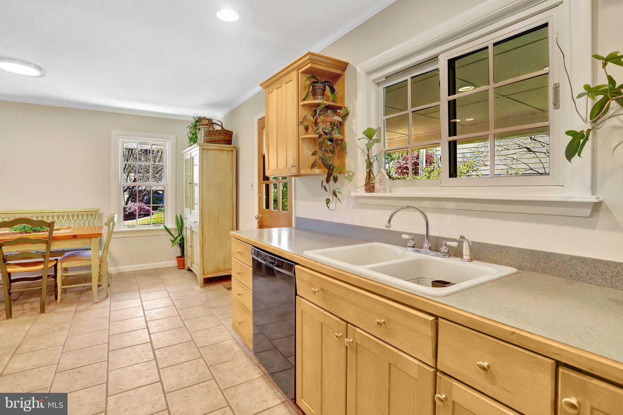 BENT TREE - Residential