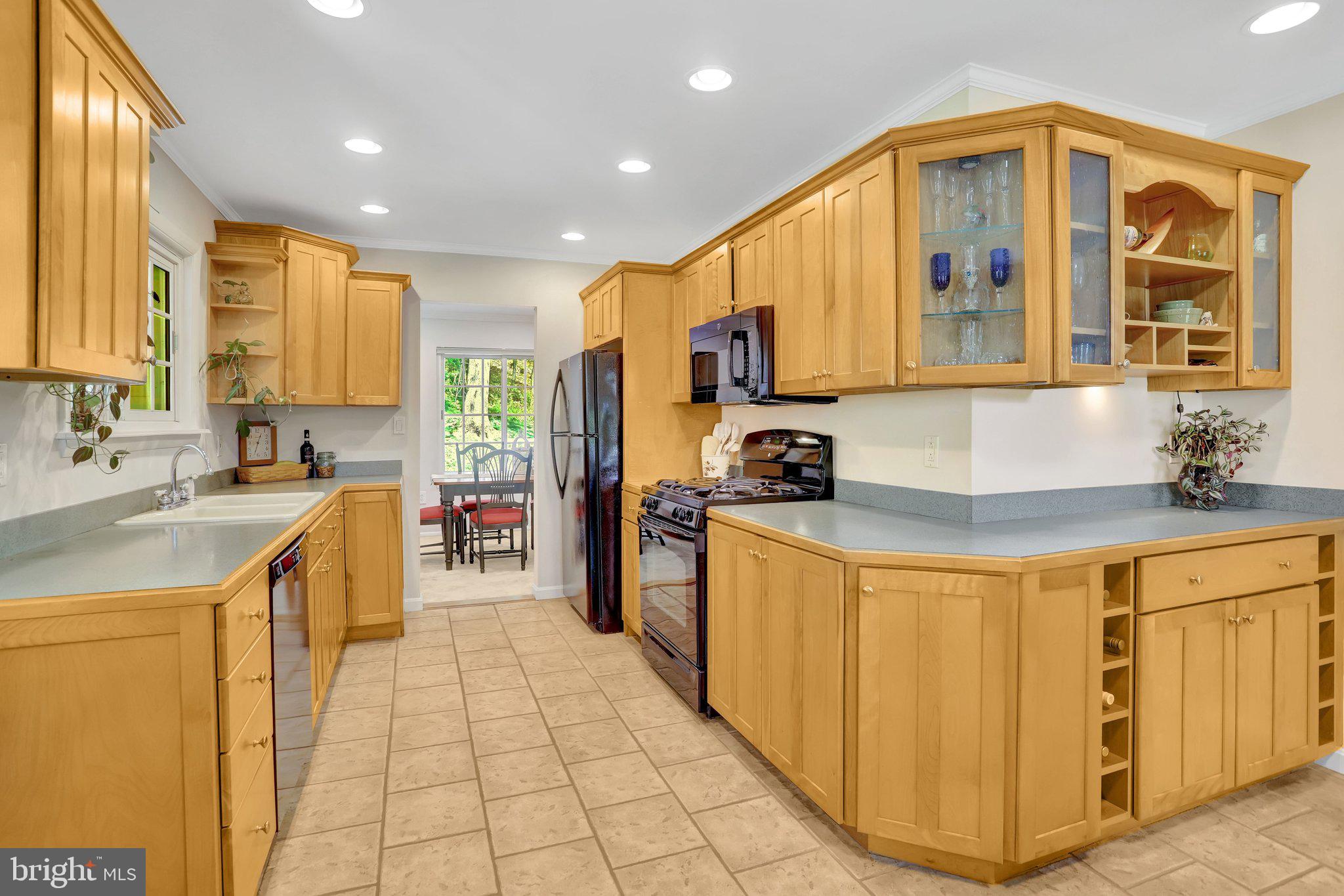 BENT TREE - Residential