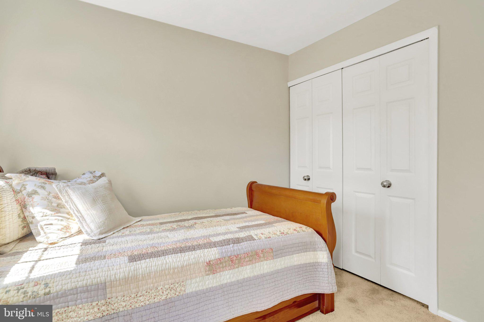 BENT TREE - Residential