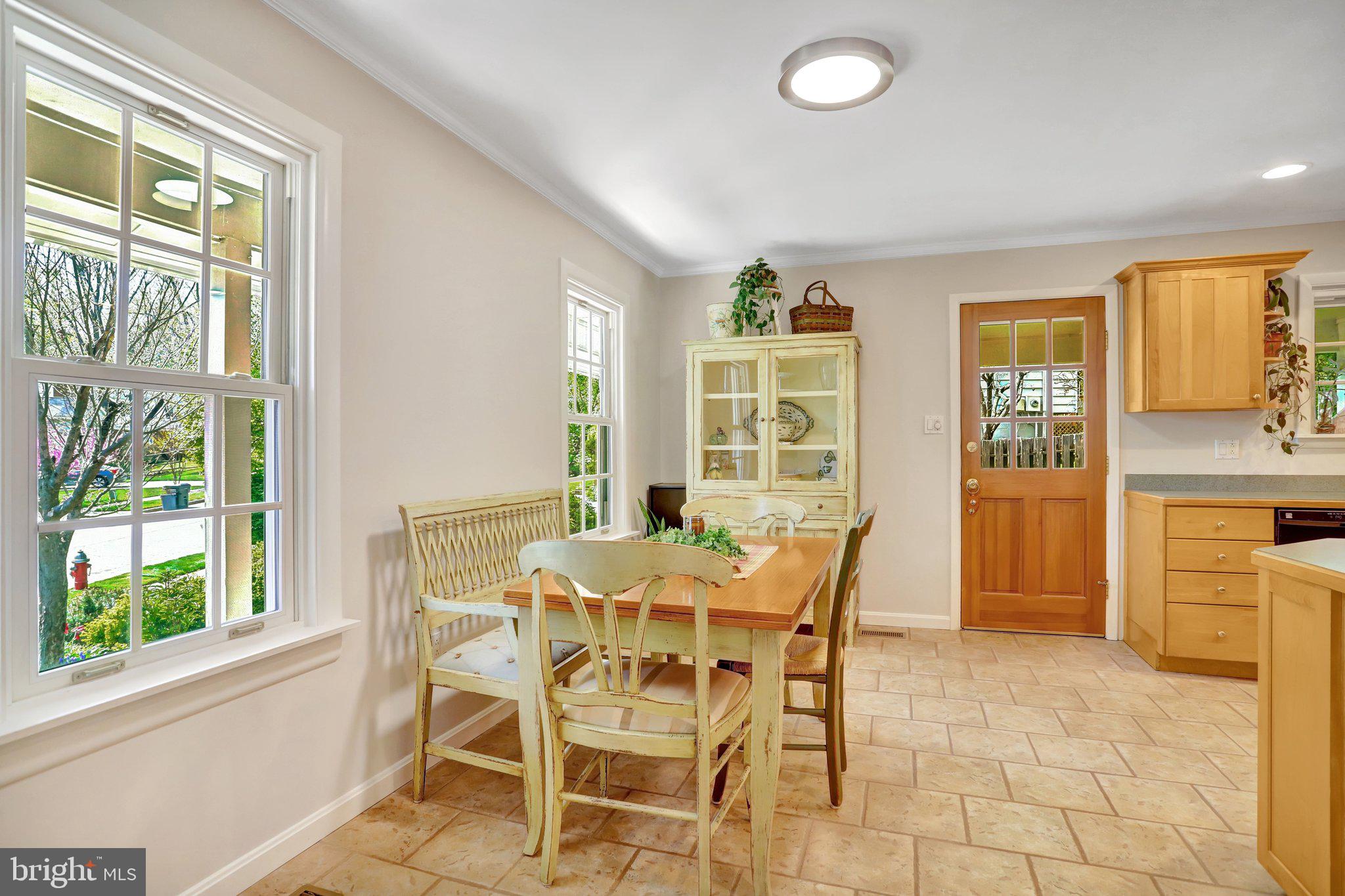 BENT TREE - Residential