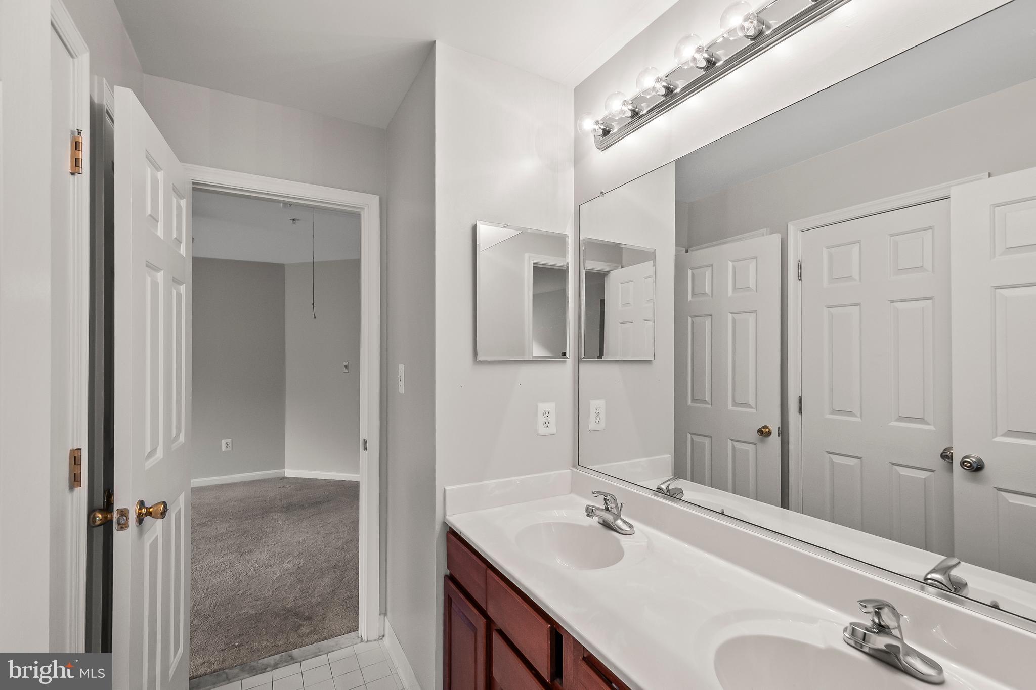 CHELTENHAM - Residential