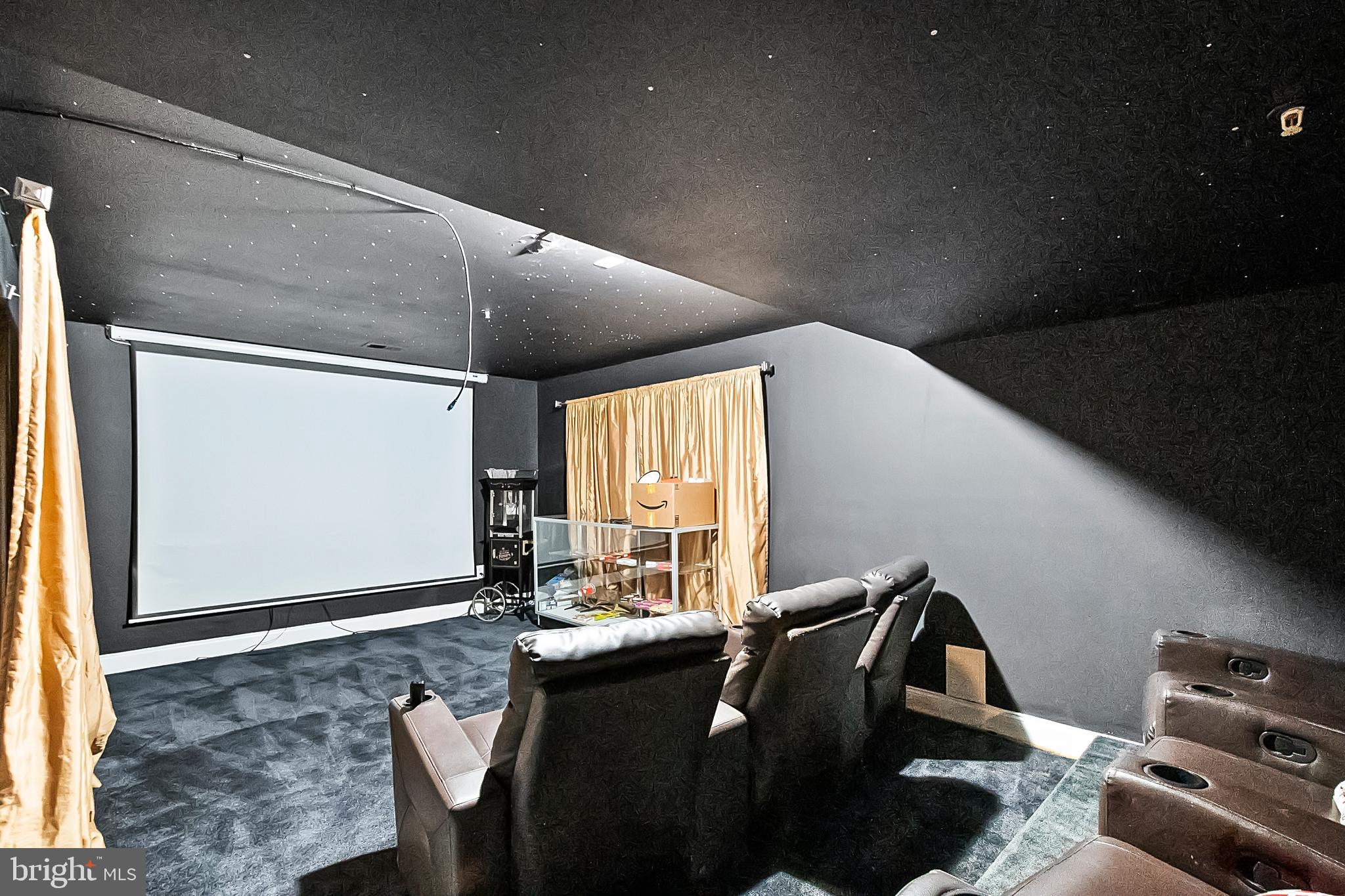 CHELTENHAM - Residential