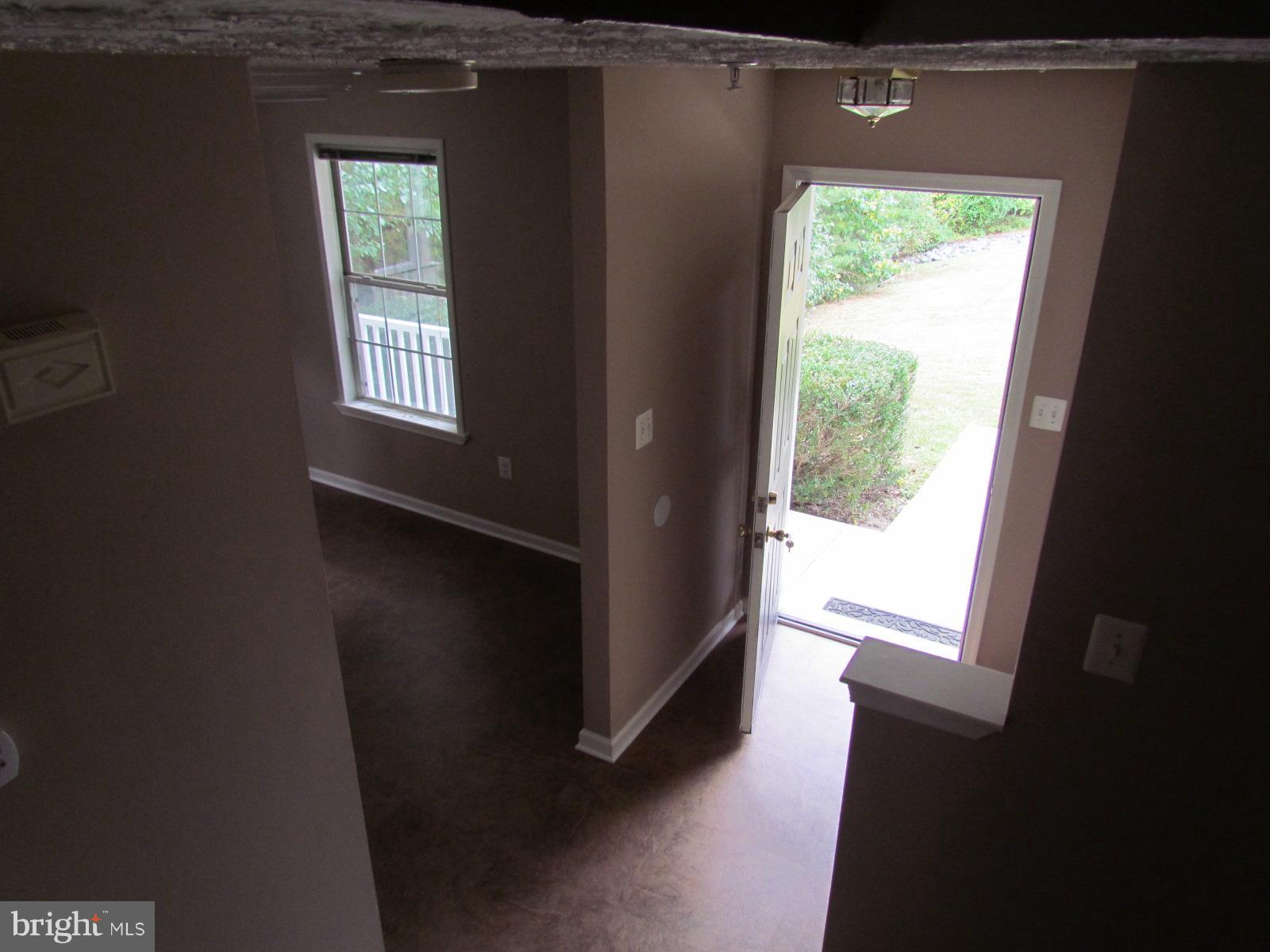 LAUREL GLEN - Residential Lease