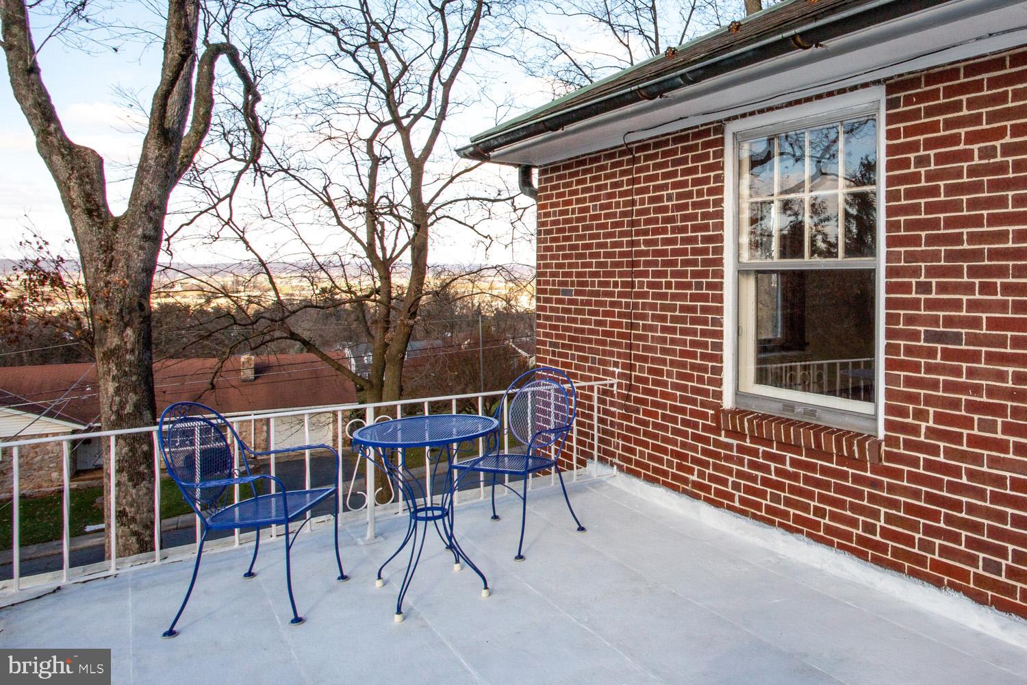 EPHRATA - Residential