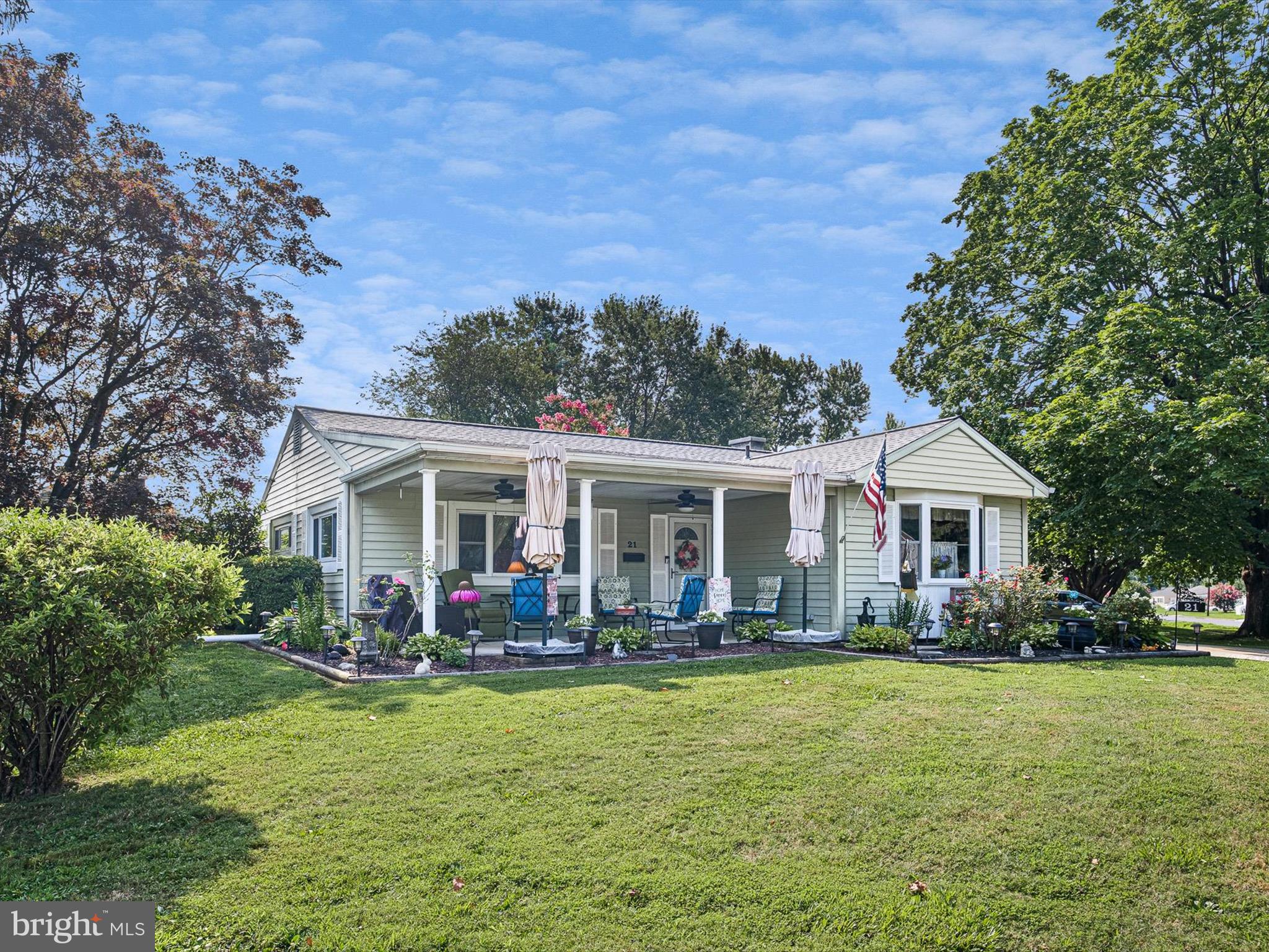 21 WARDOR AVENUE