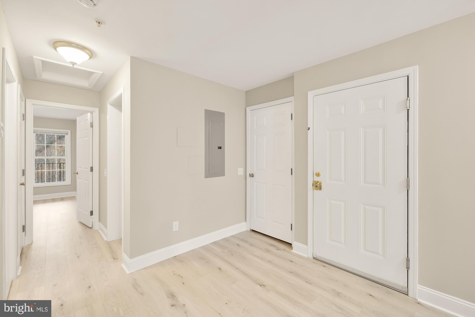 1753 W SE C
