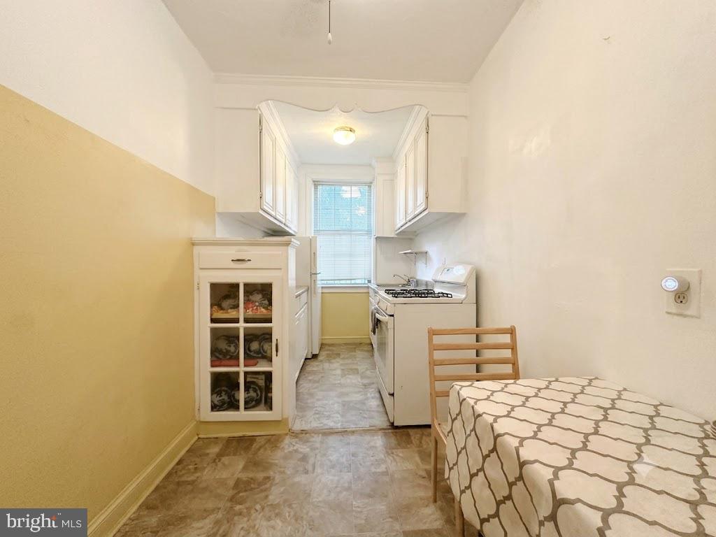 1404 TUCKERMAN STREET NW 202