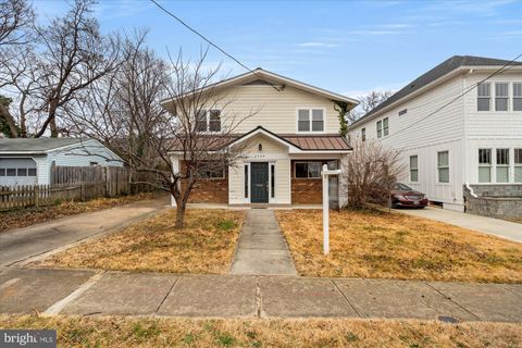 2709 12TH STREET S ARLINGTON VA 22204