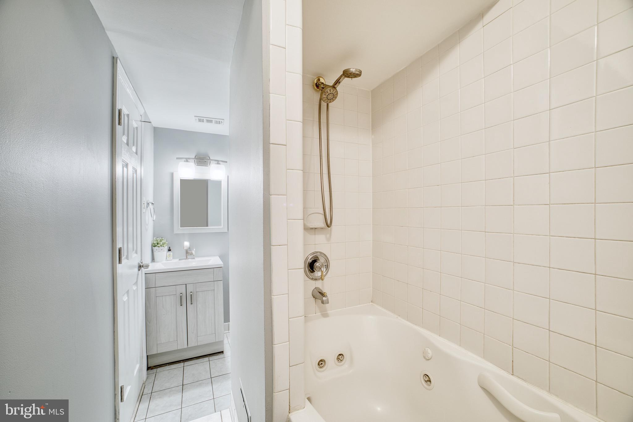 PAVILION ON THE PARK - Residential