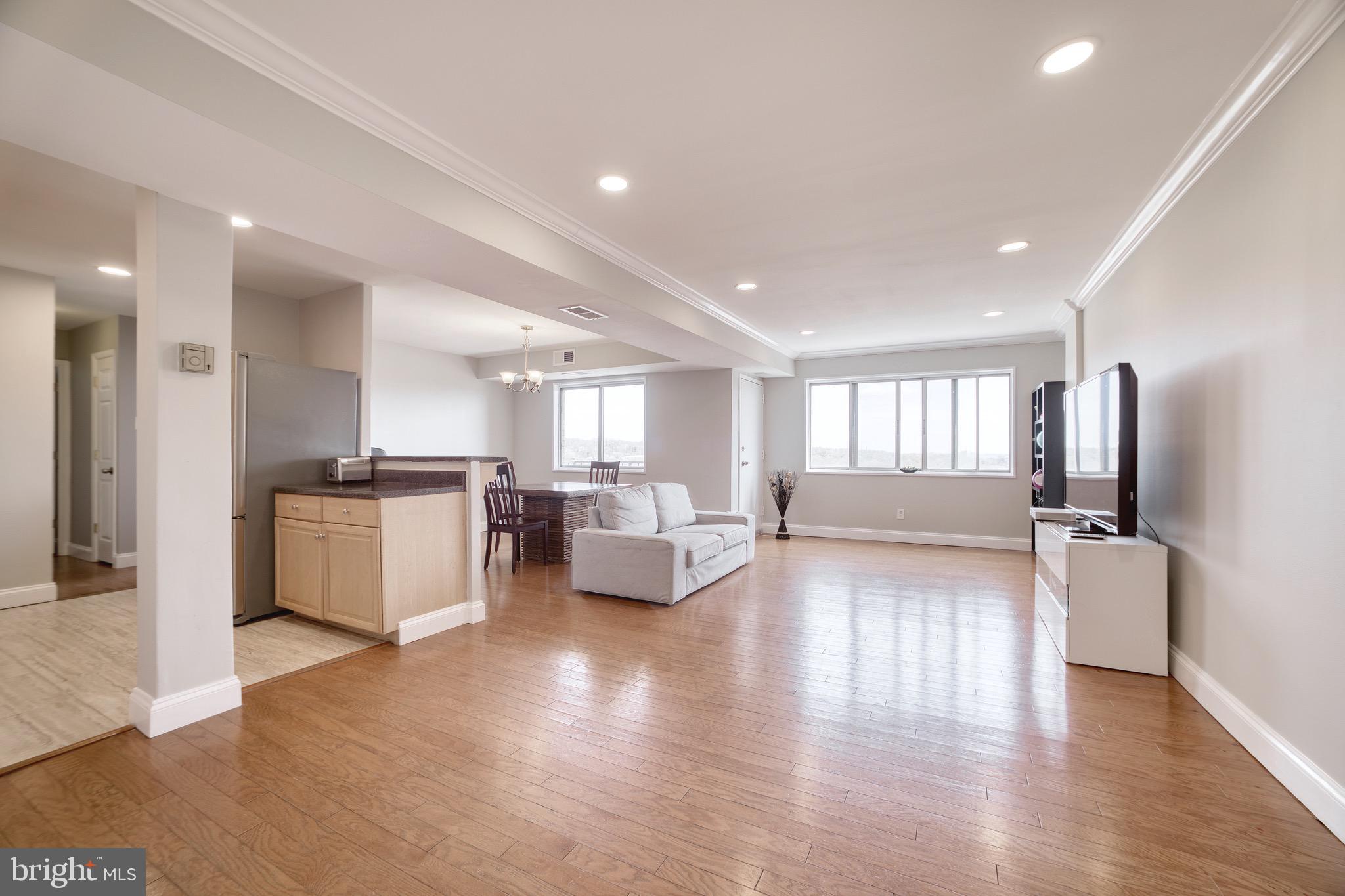 PAVILION ON THE PARK - Residential