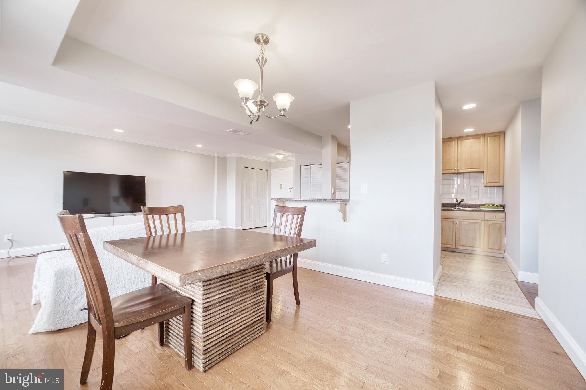 PAVILION ON THE PARK - Residential