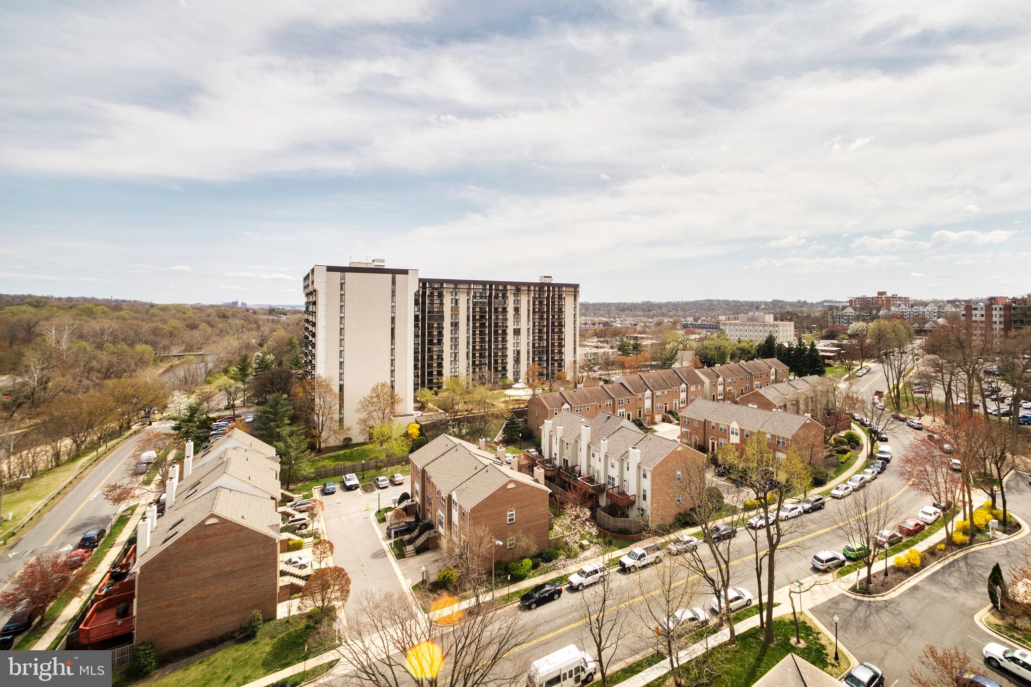 PAVILION ON THE PARK - Residential