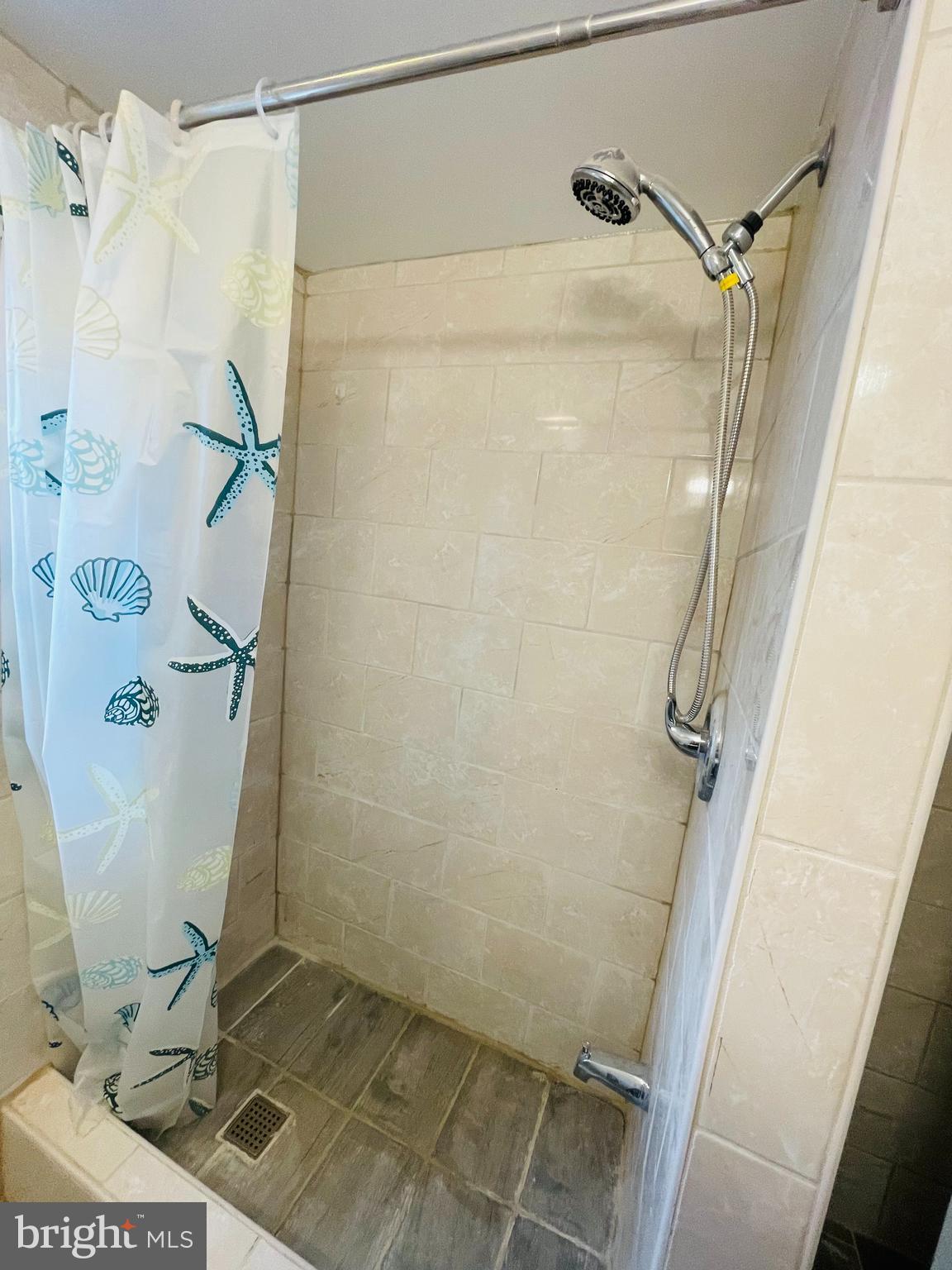 KENSINGTON - Residential