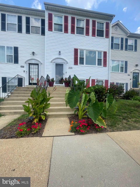 Townhouse For Rent - 5235 Hil Mar Drive<br/> DISTRICT HEIGHTS, MD 20747