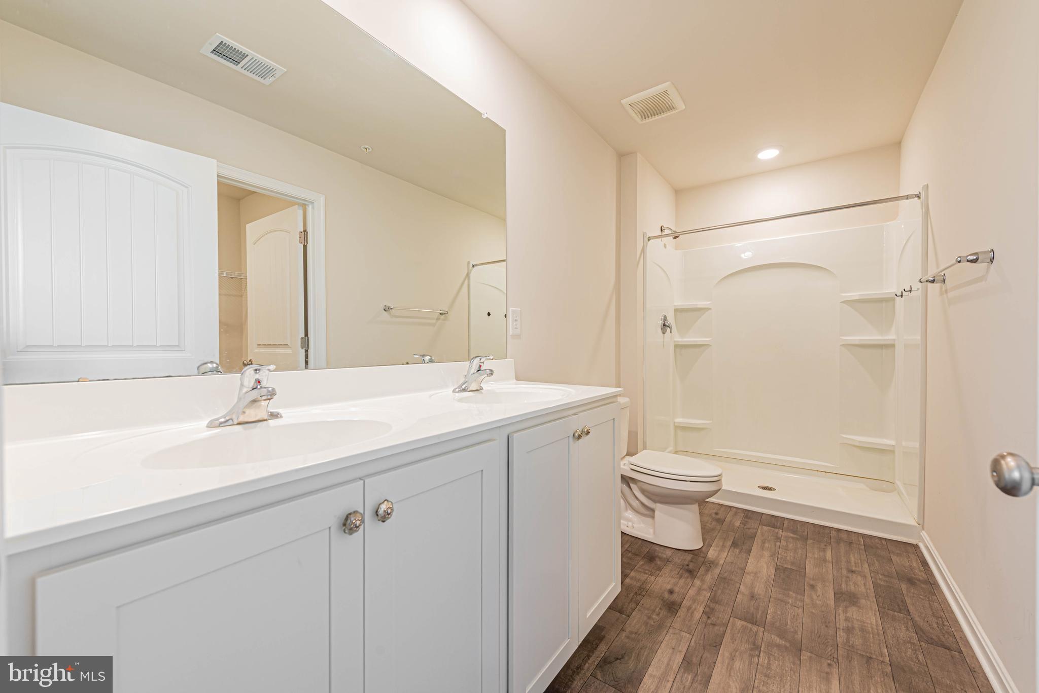 SOUTHERN FLDS - Residential