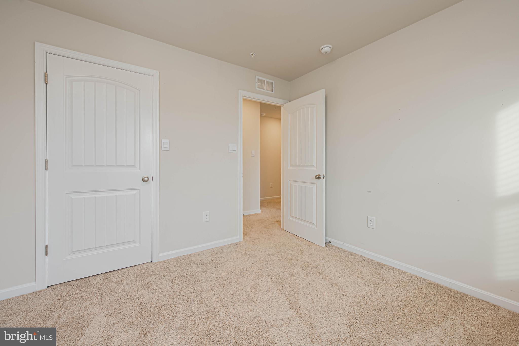 SOUTHERN FLDS - Residential