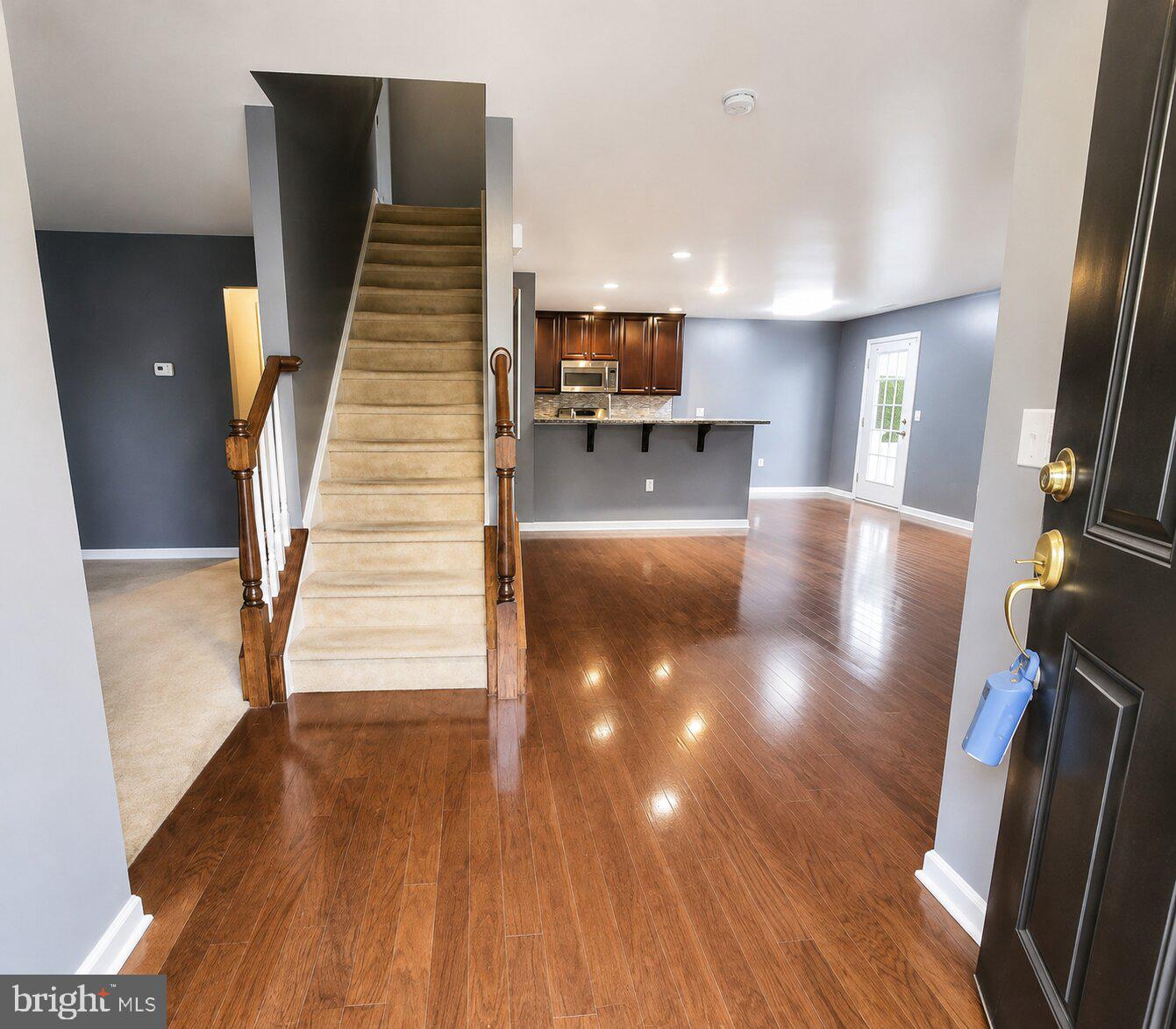 5960 VALLEY FORGE DRIVE