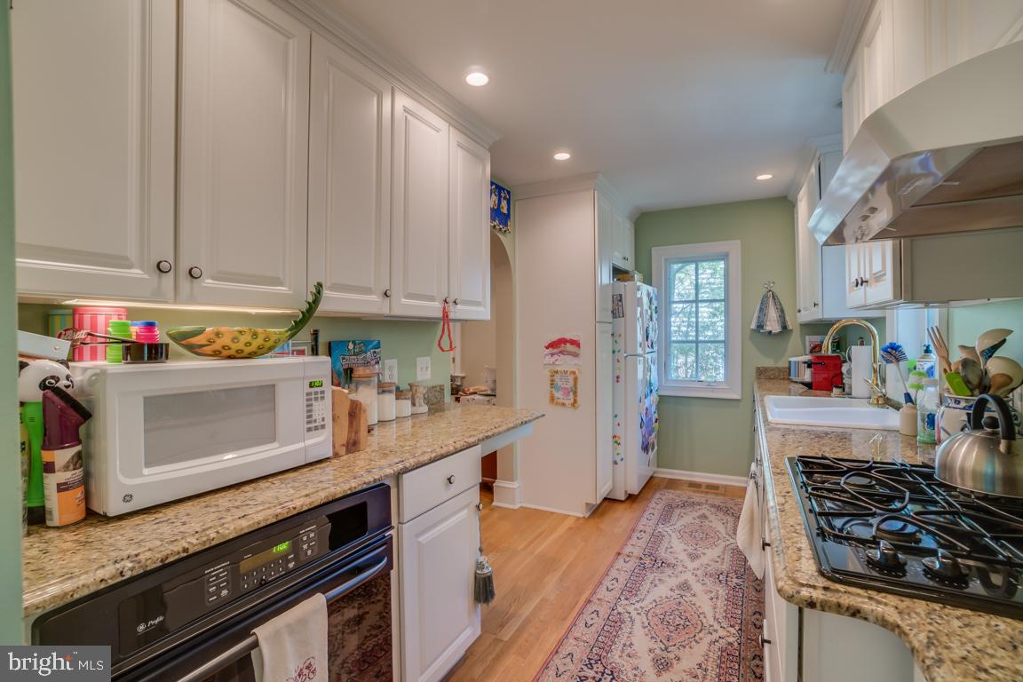 AURORA HILLS - Residential Lease