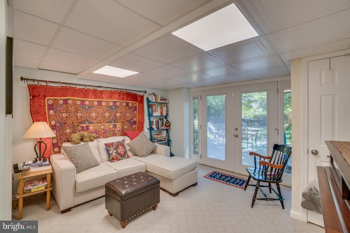 AURORA HILLS - Residential Lease