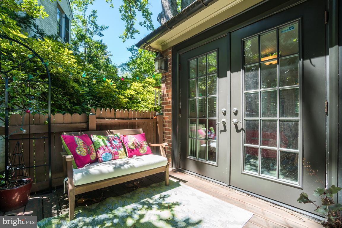 AURORA HILLS - Residential Lease