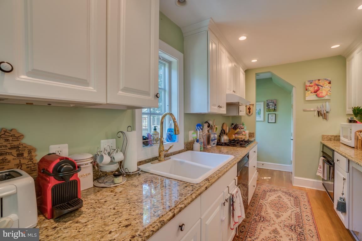 AURORA HILLS - Residential Lease