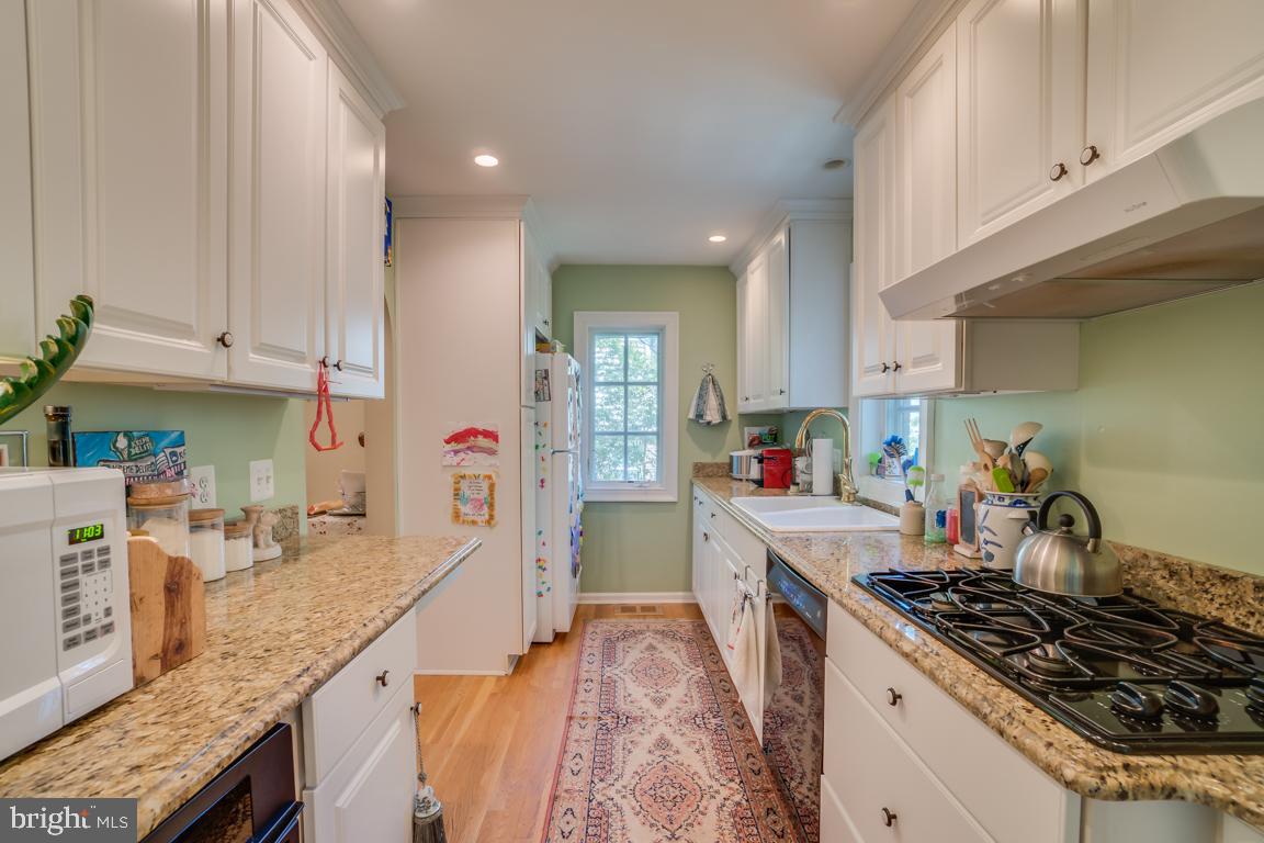 AURORA HILLS - Residential Lease