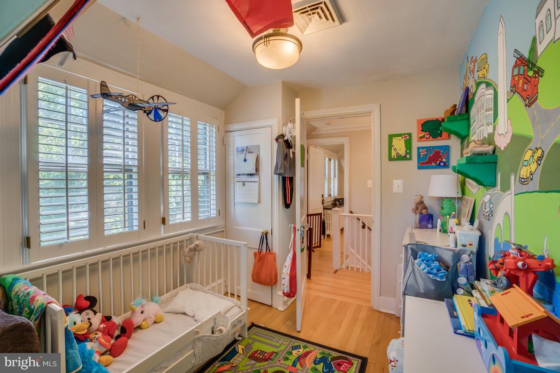 AURORA HILLS - Residential Lease