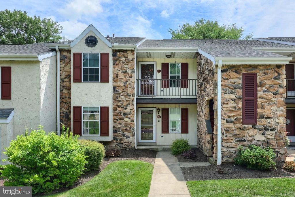 Photo of 143 Oak Knoll Circle, MILLERSVILLE, PA 17551 (MLS # PALA2091544)