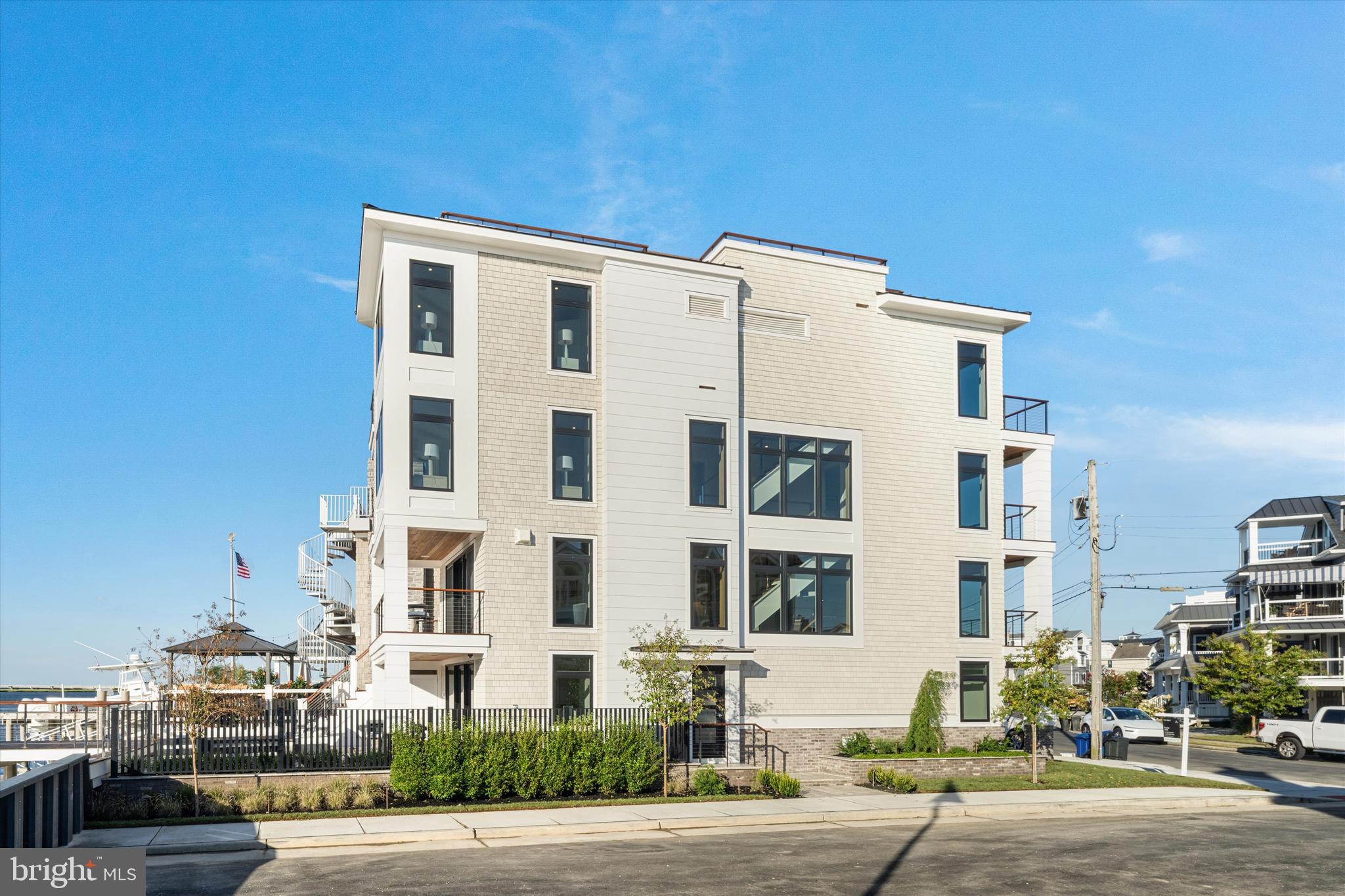 233 W 17TH STREET