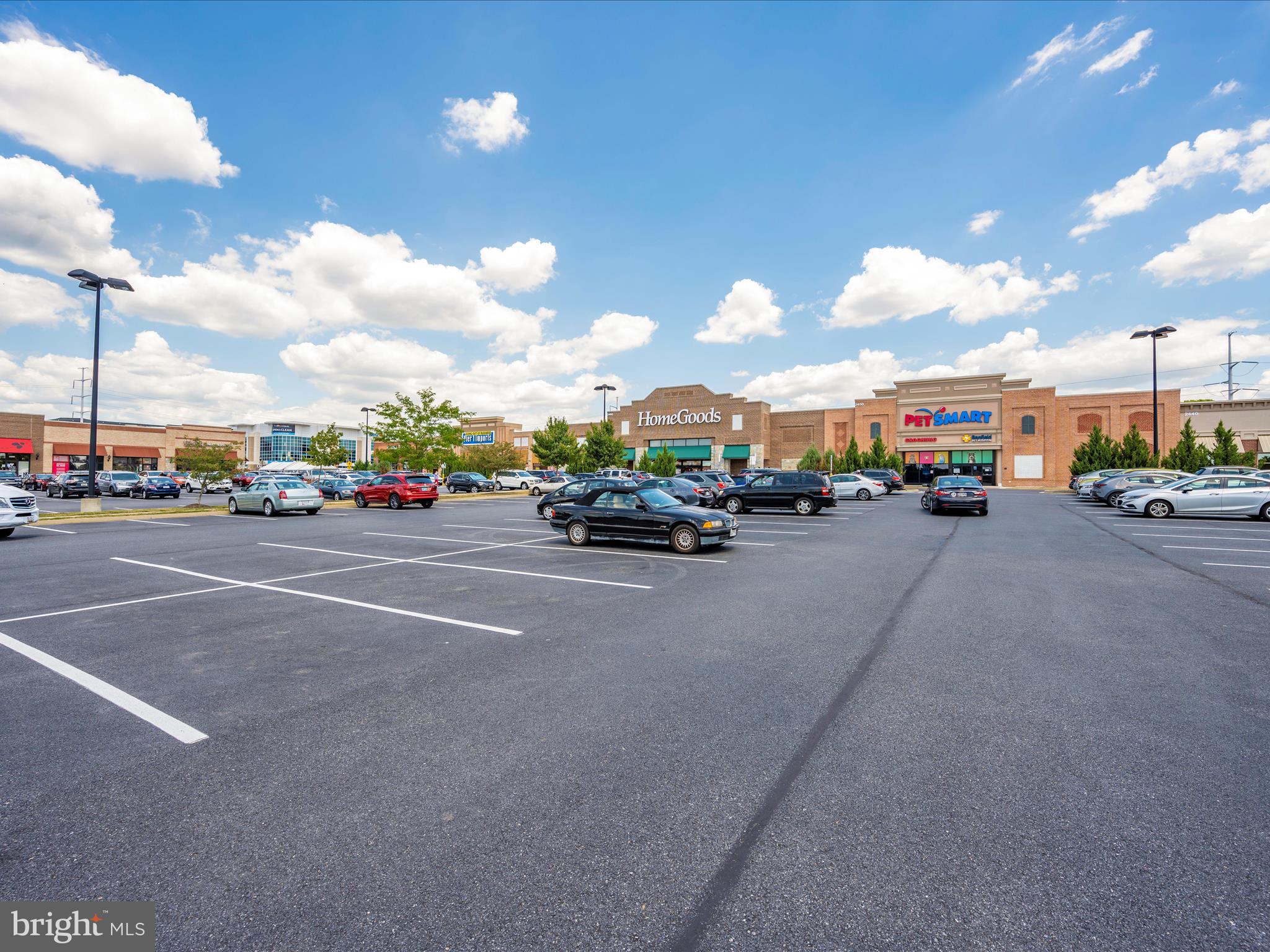 WATERSIDE - Residential