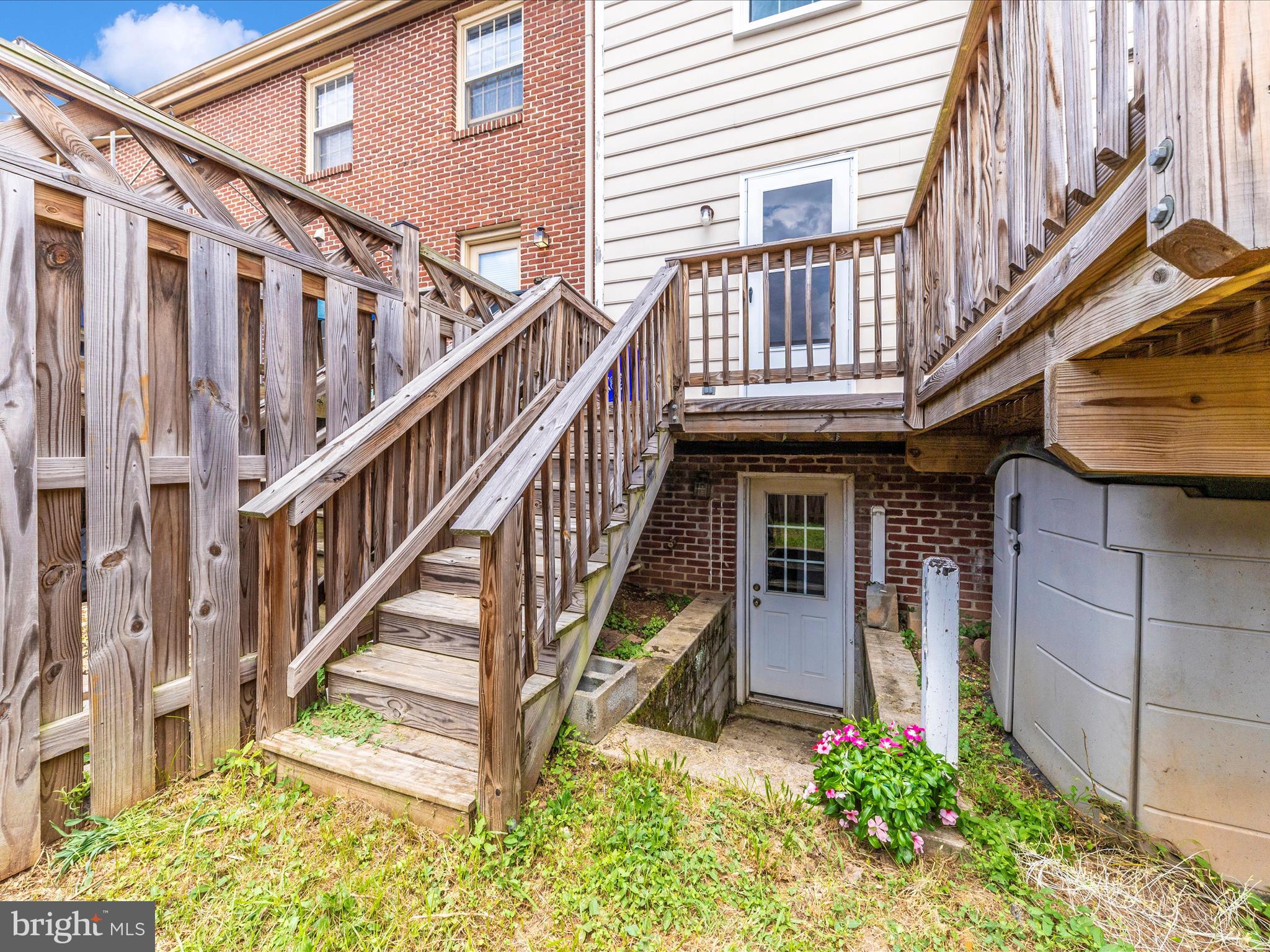 WATERSIDE - Residential