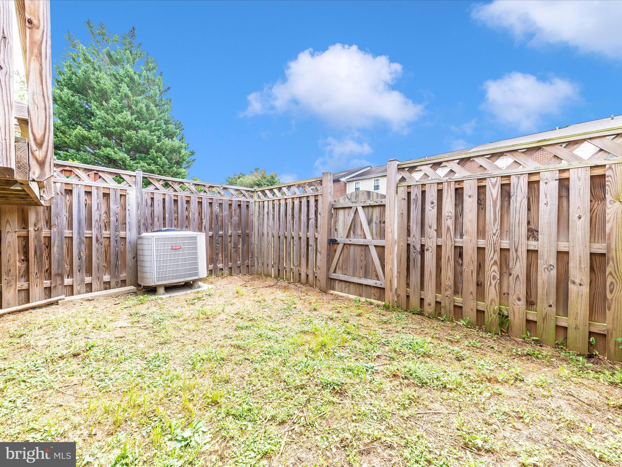 WATERSIDE - Residential