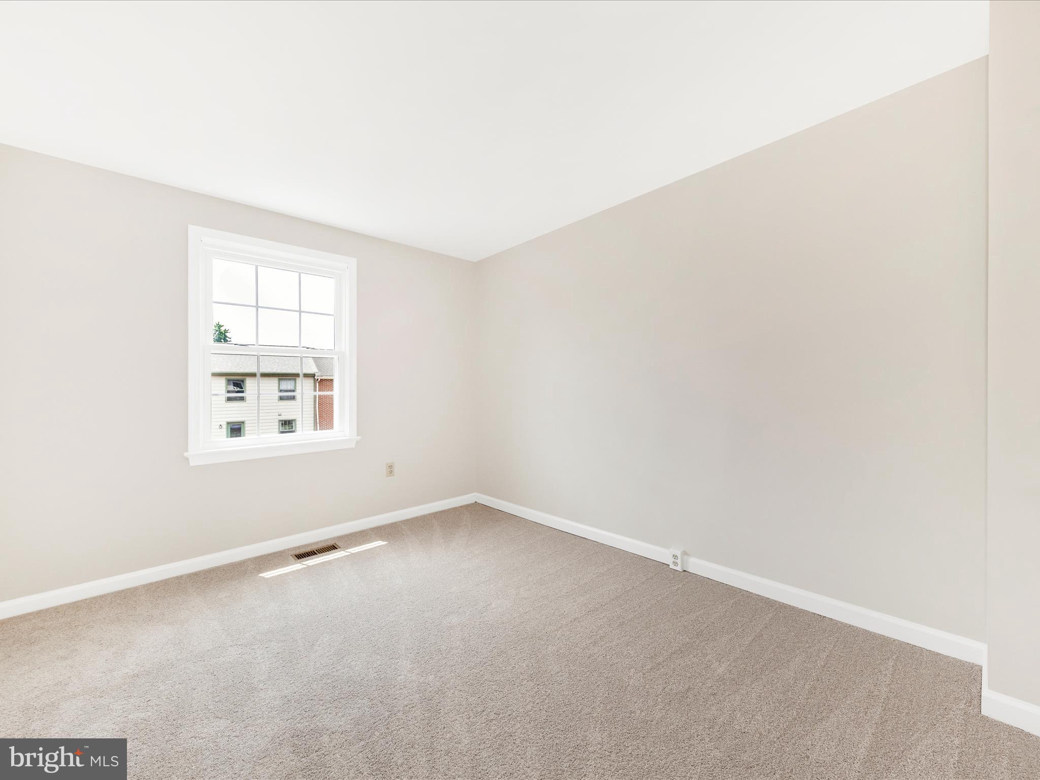 WATERSIDE - Residential