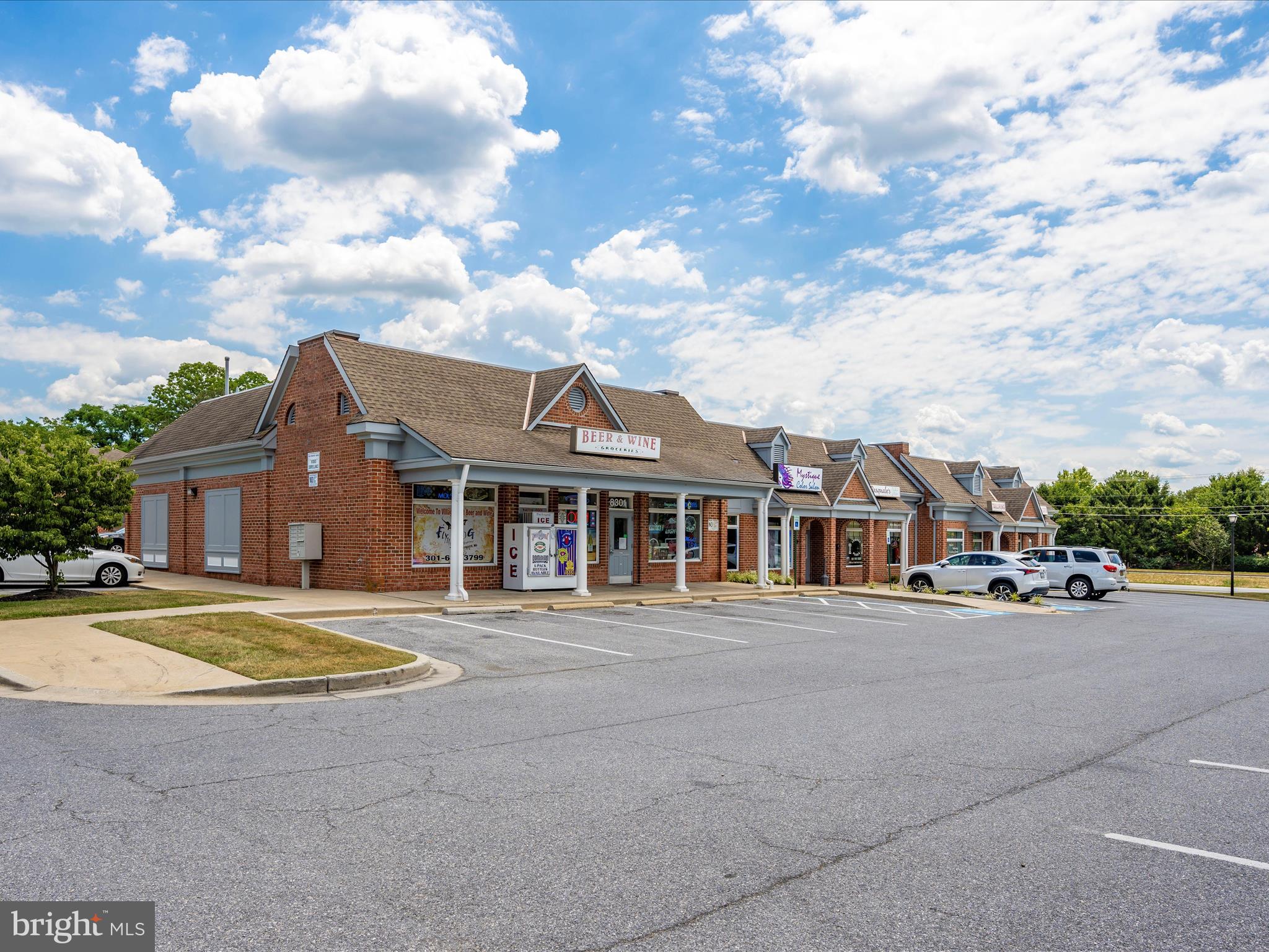 WATERSIDE - Residential