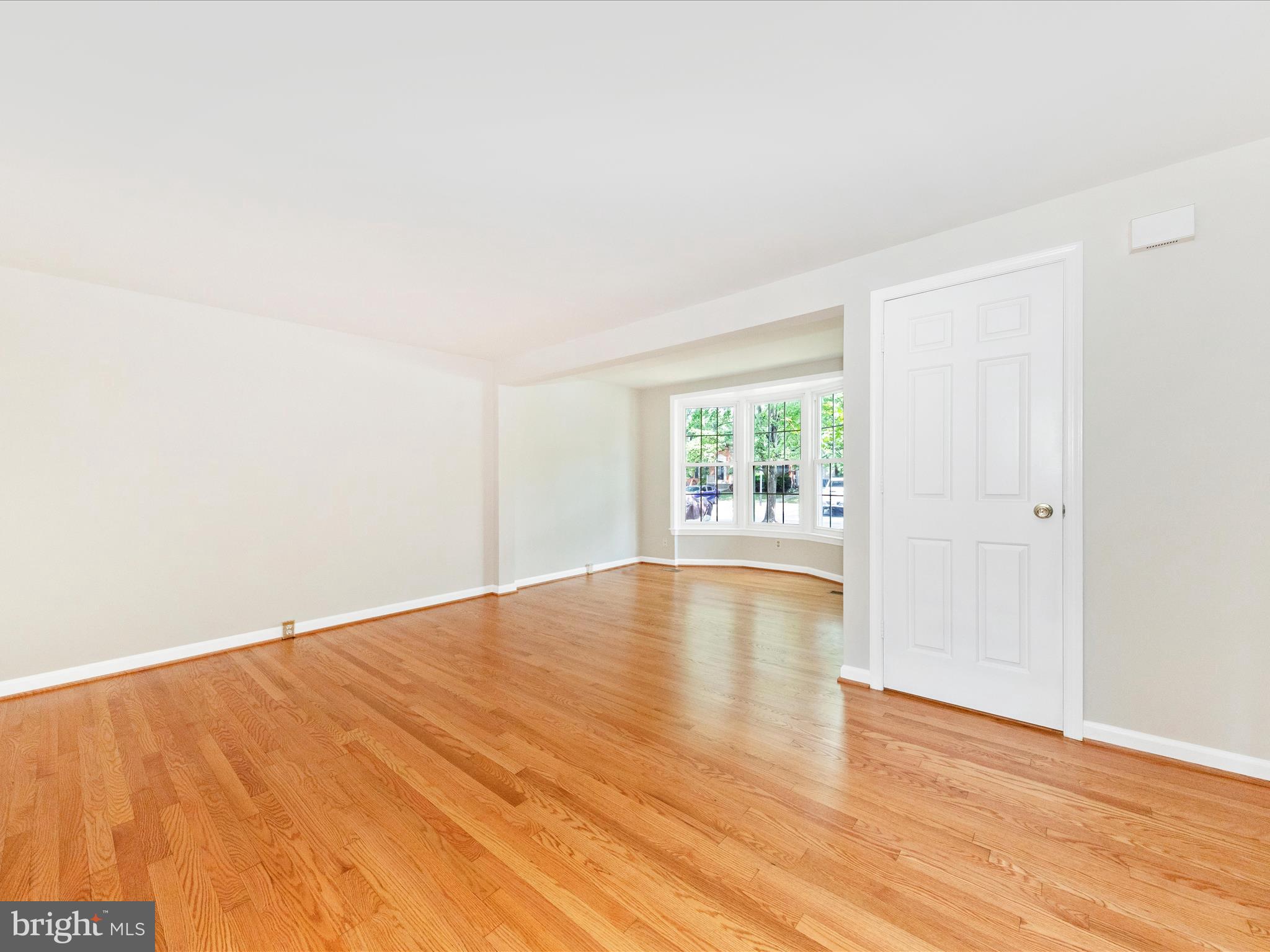 WATERSIDE - Residential