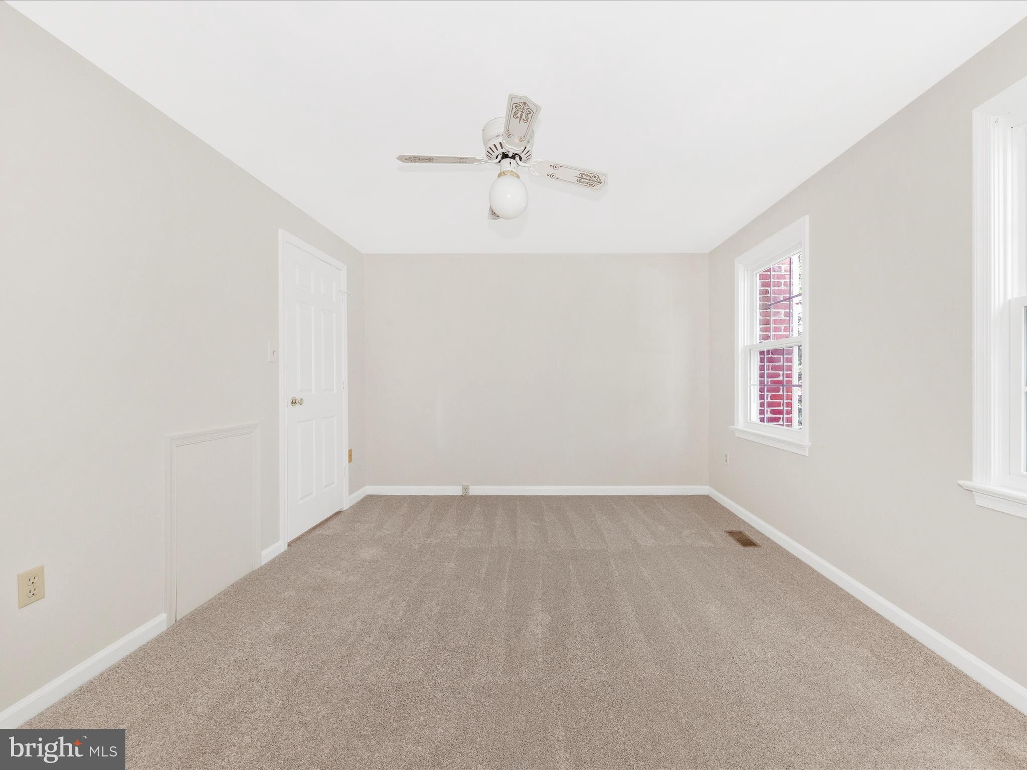 WATERSIDE - Residential