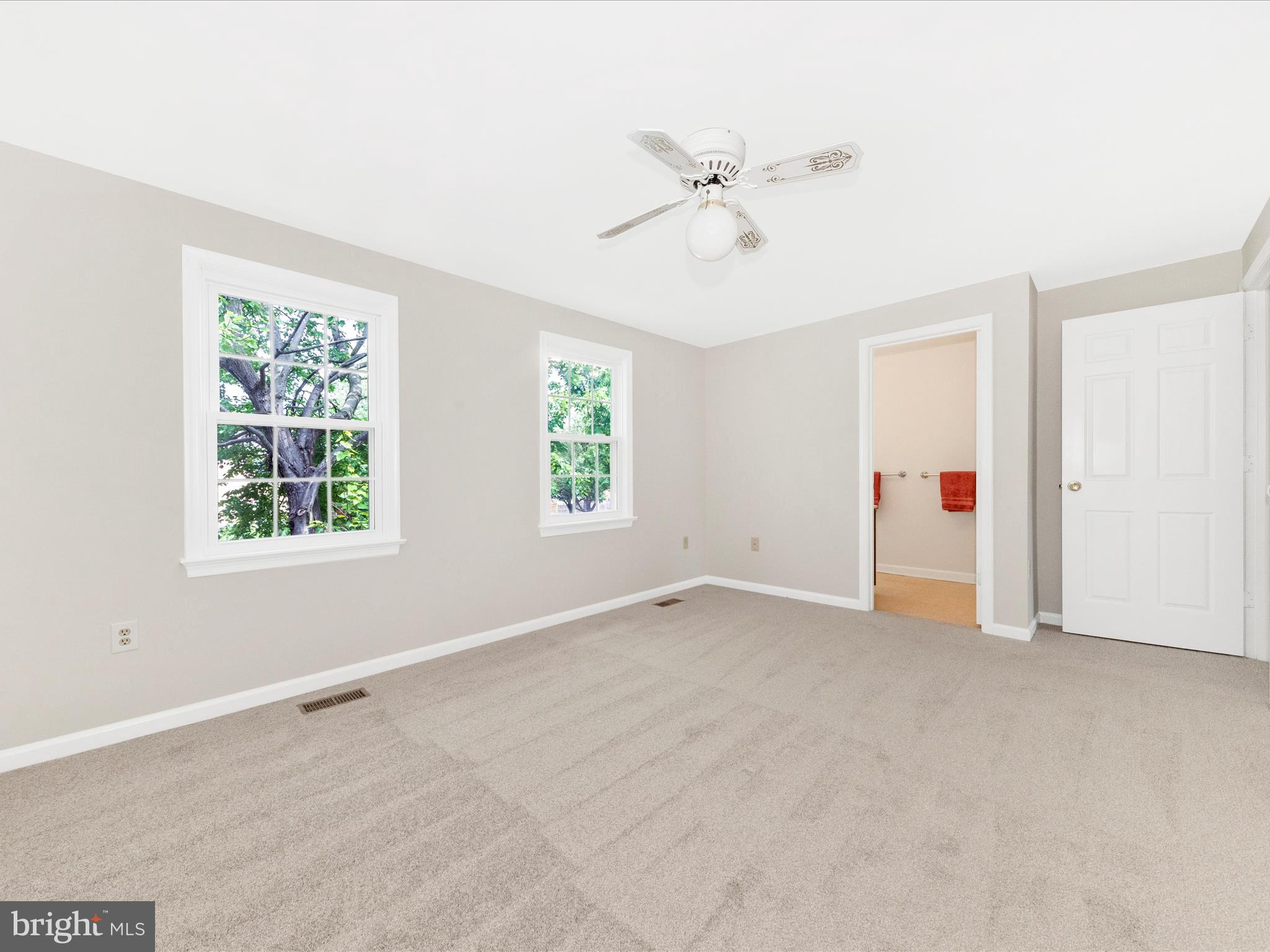 WATERSIDE - Residential