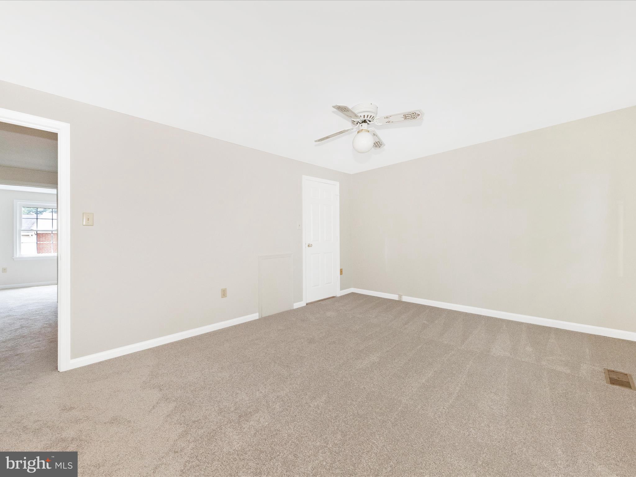 WATERSIDE - Residential