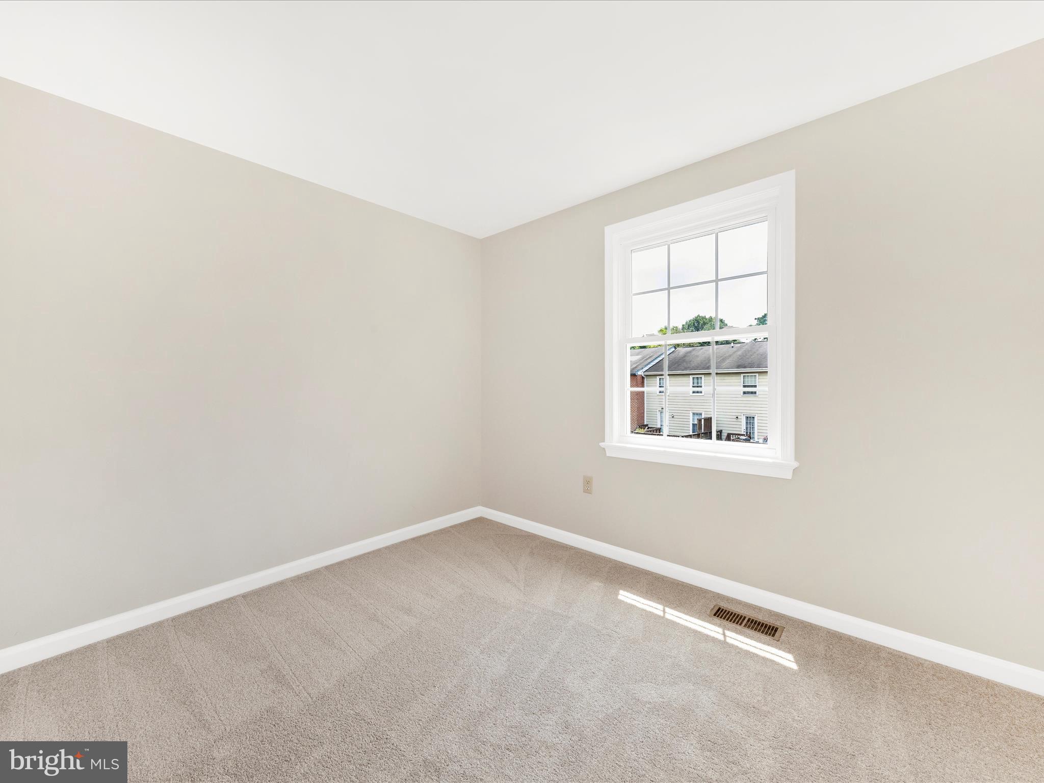 WATERSIDE - Residential