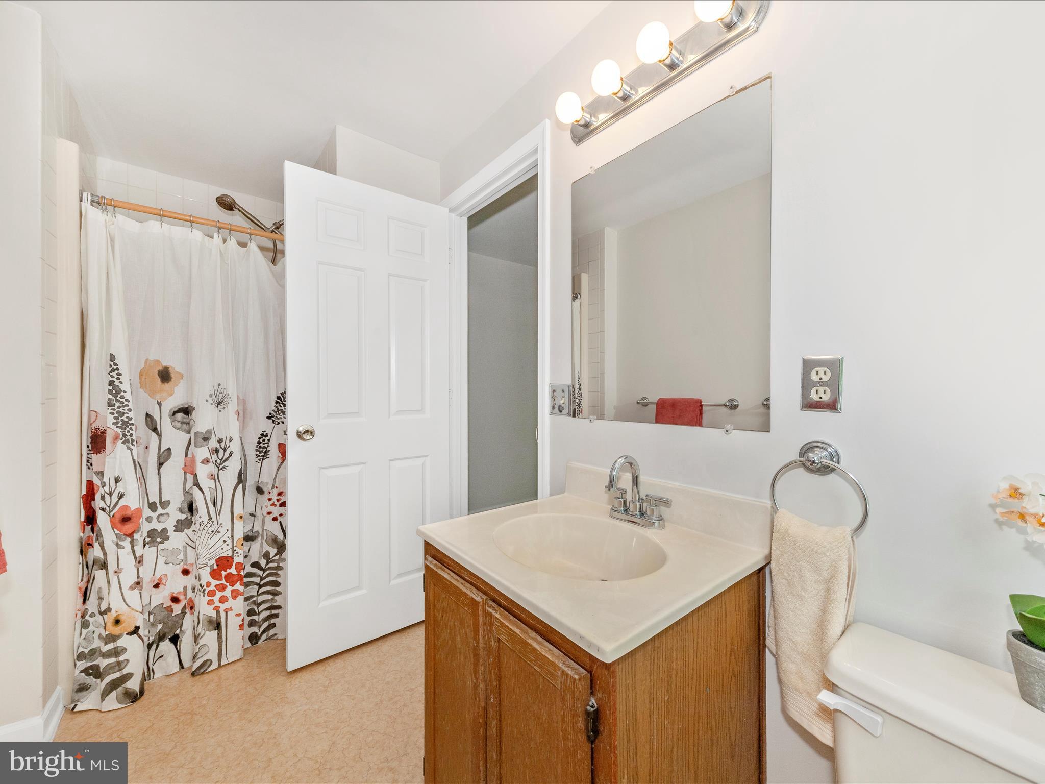 WATERSIDE - Residential