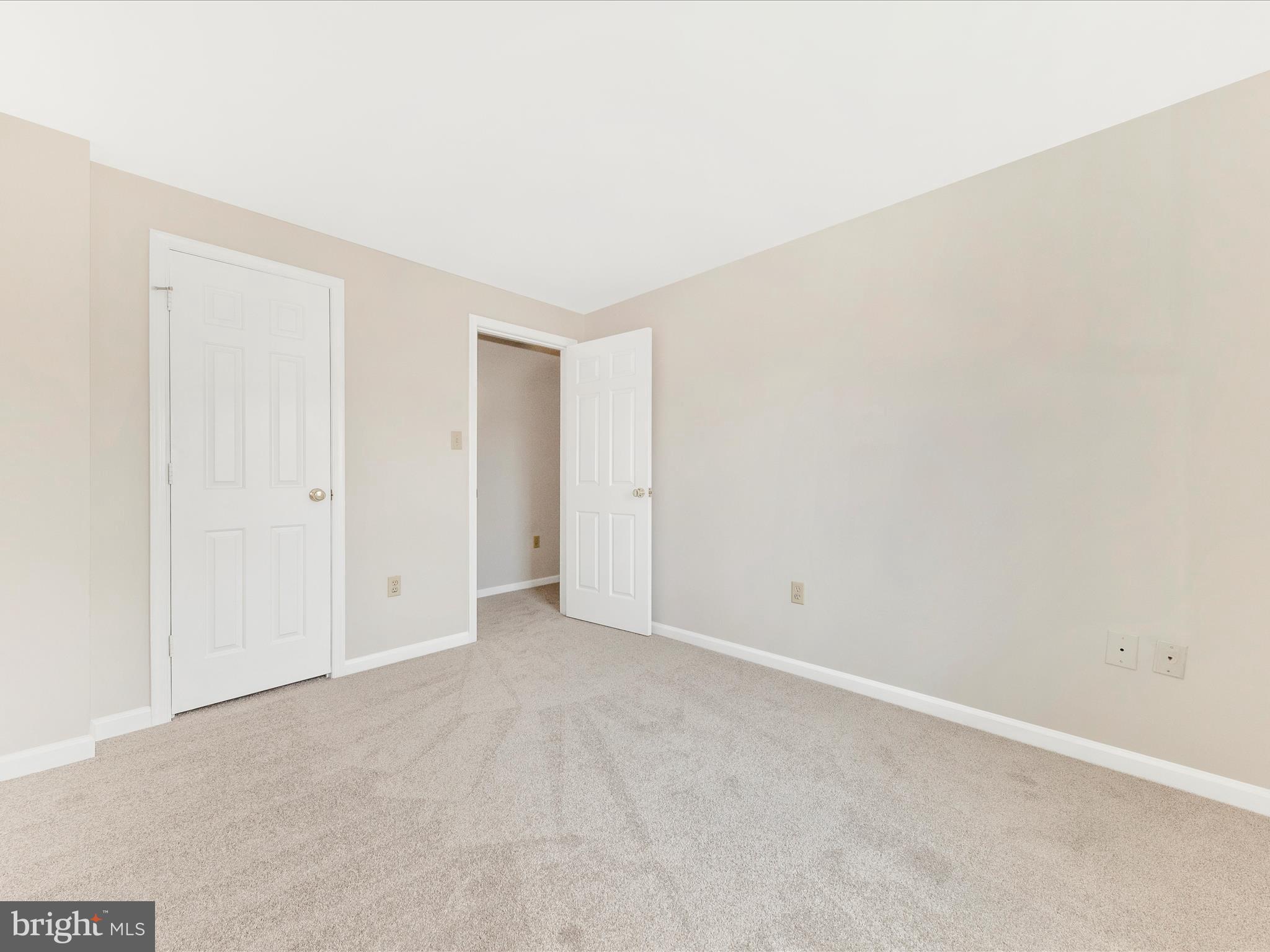 WATERSIDE - Residential