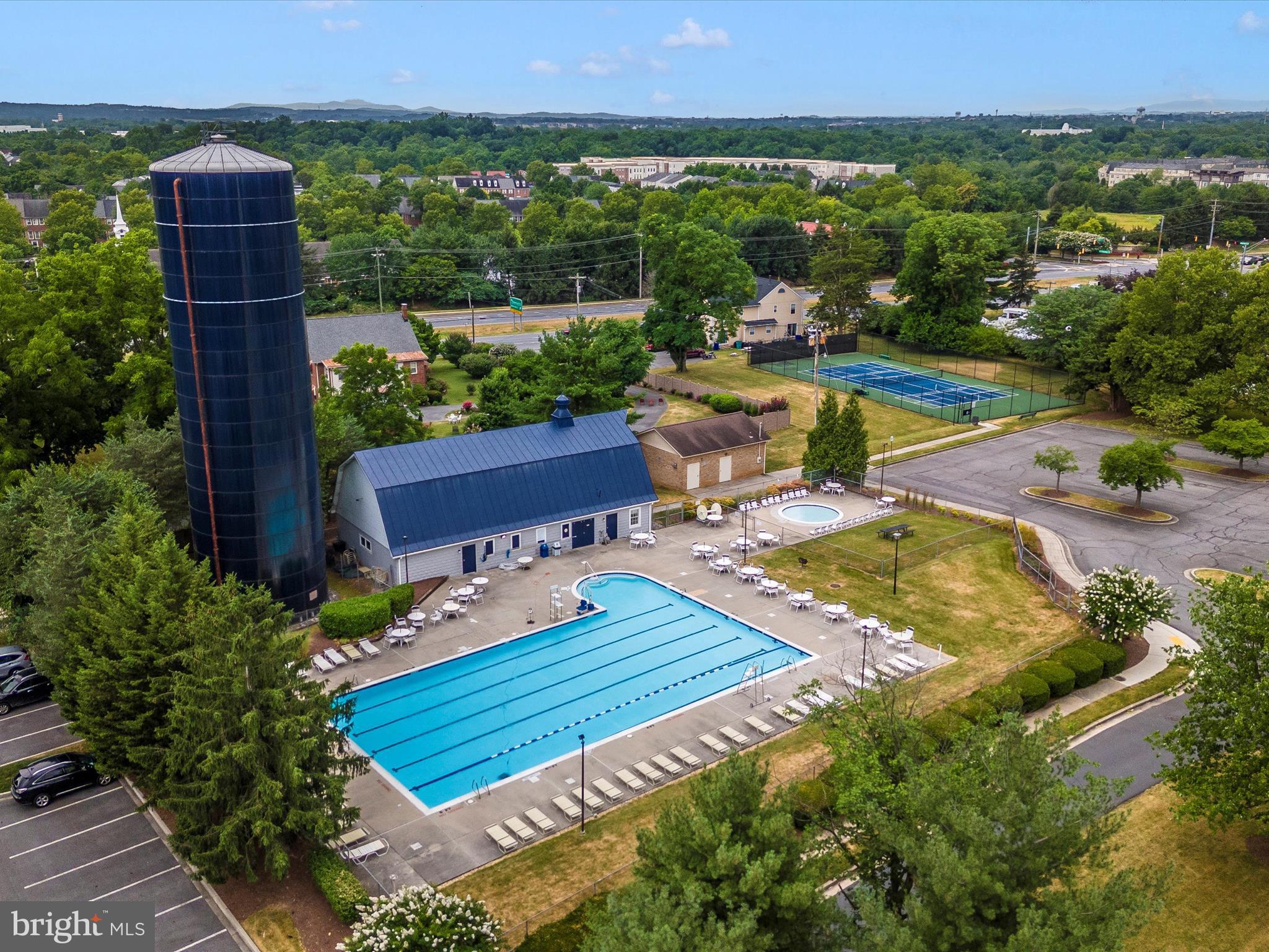 WATERSIDE - Residential