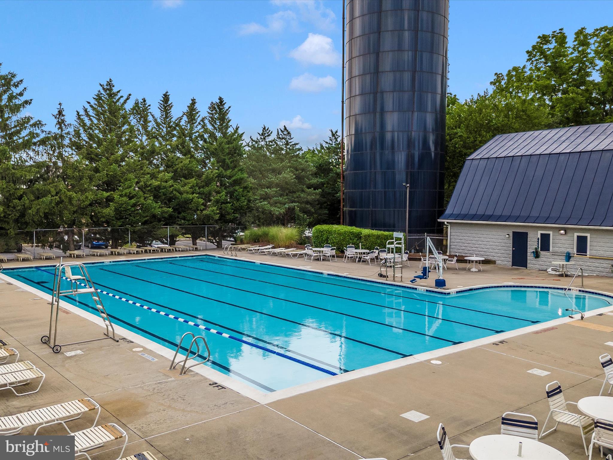 WATERSIDE - Residential