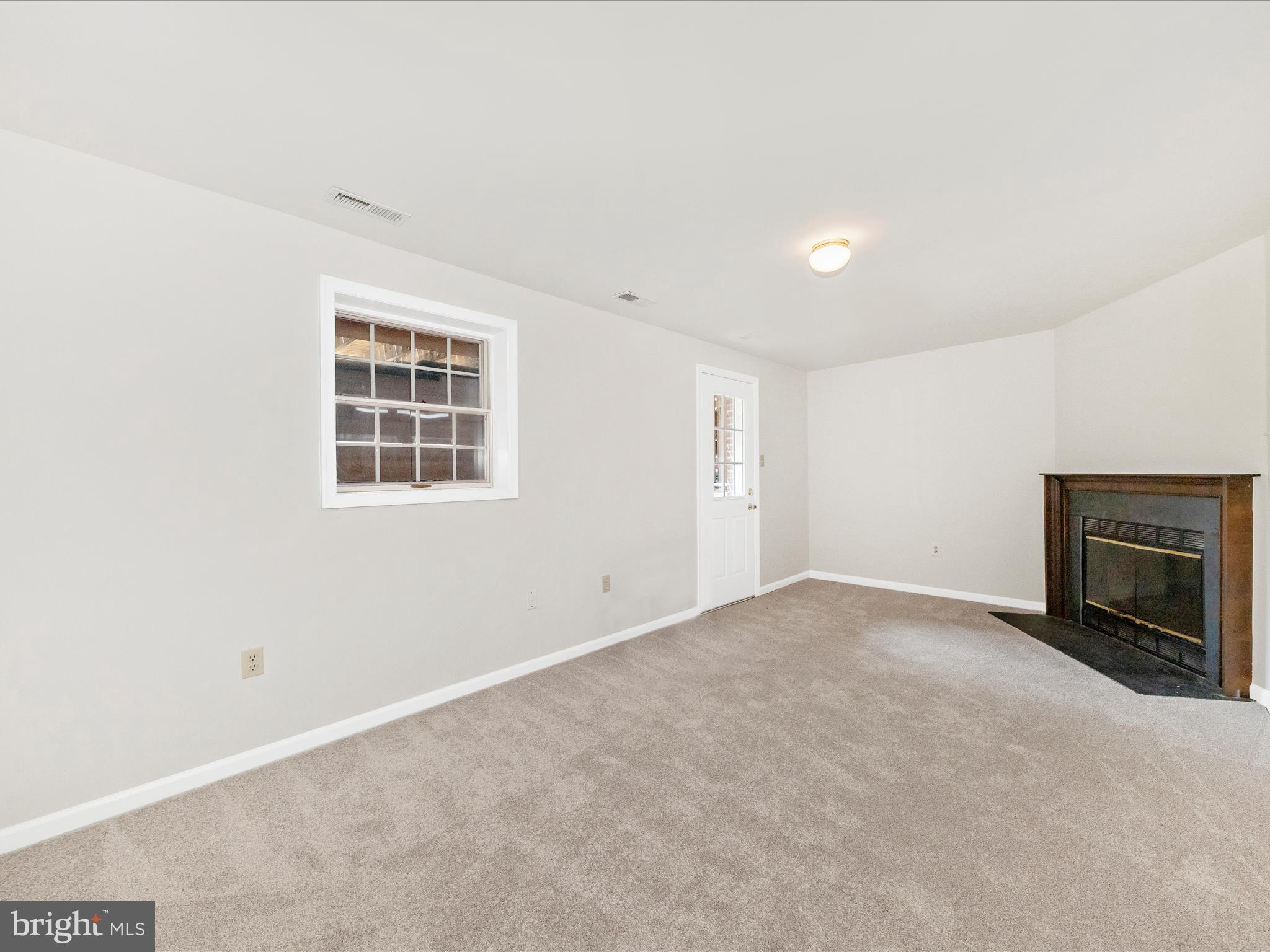 WATERSIDE - Residential