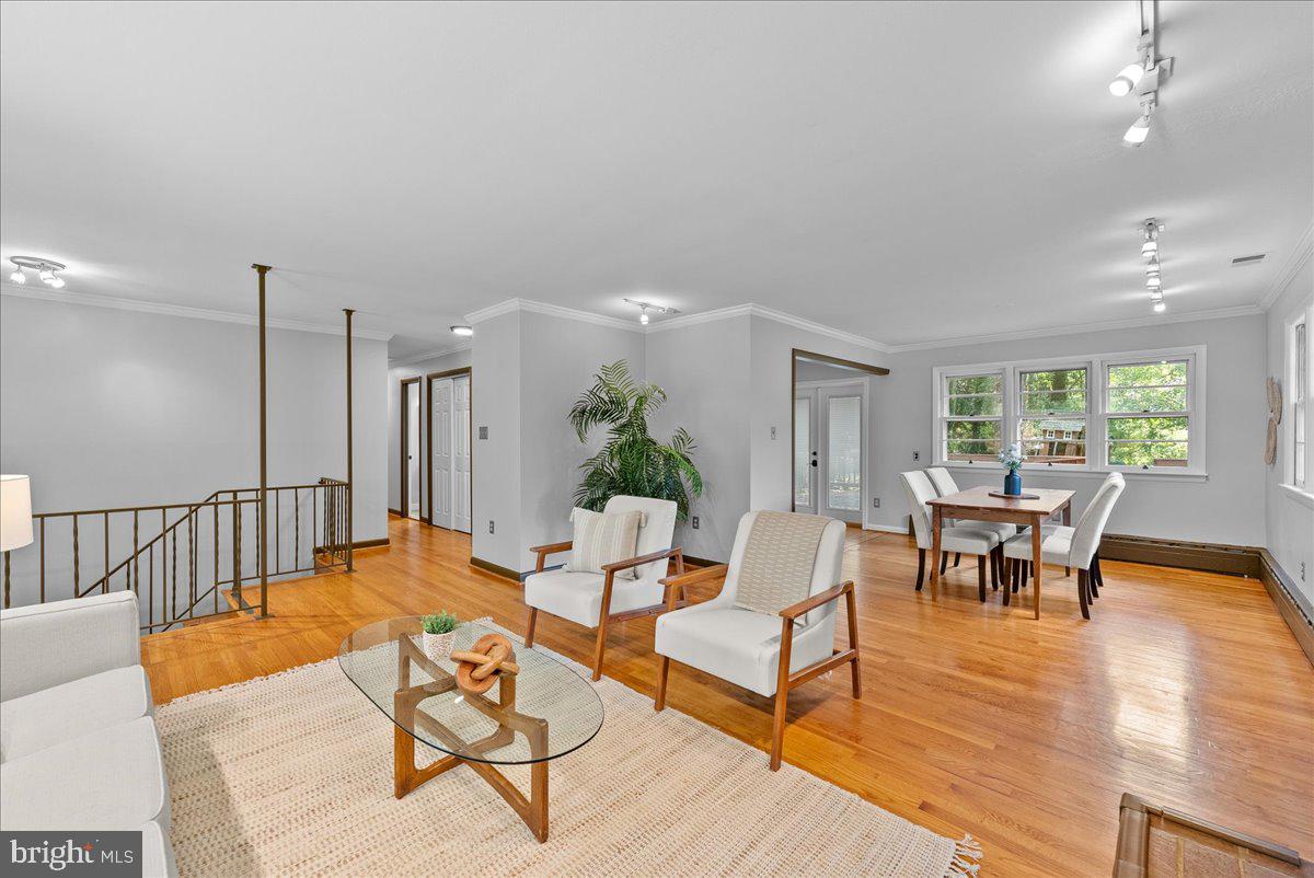 BUFFALO HILL - Residential