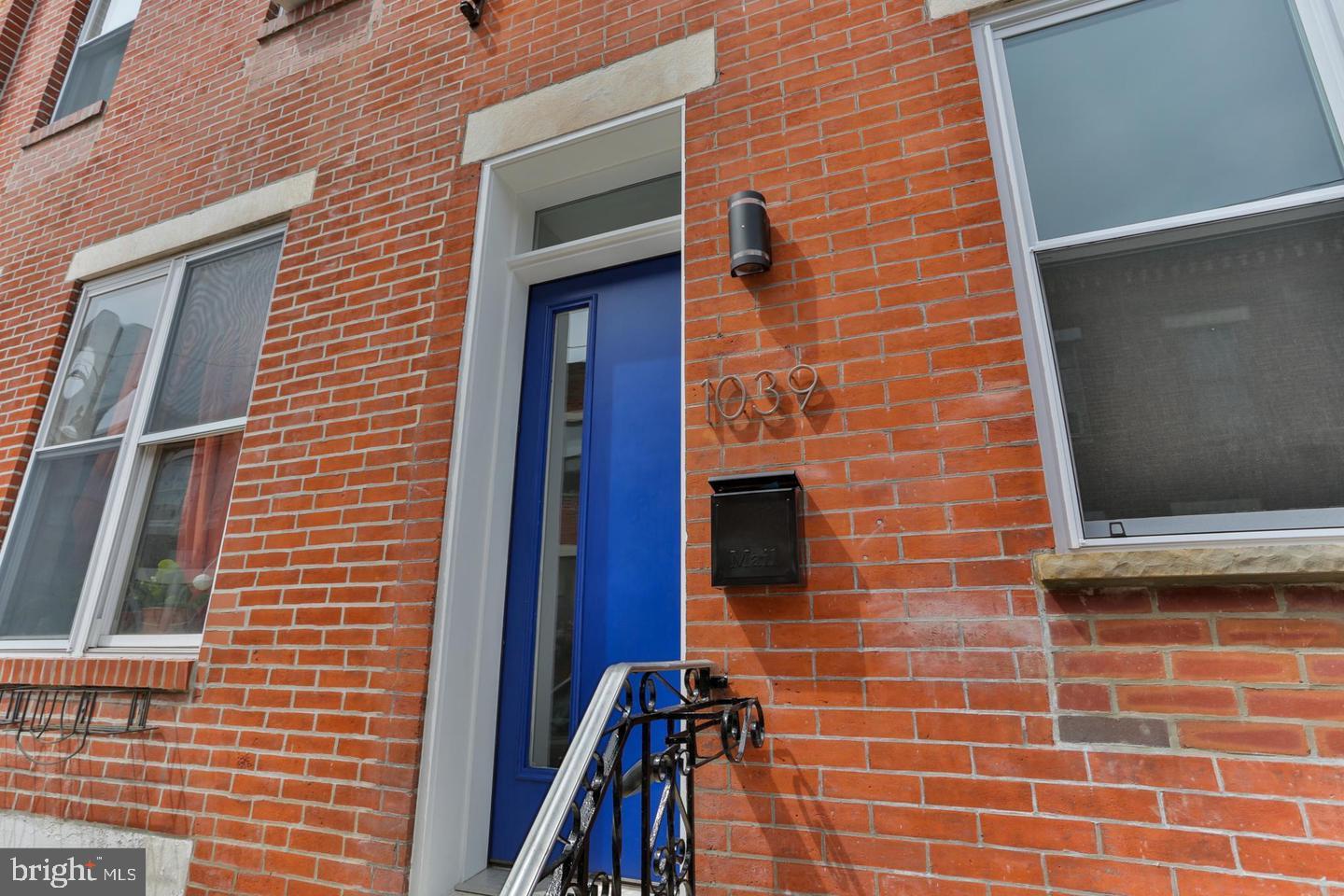 LOWER MOYAMENSING - Residential Lease