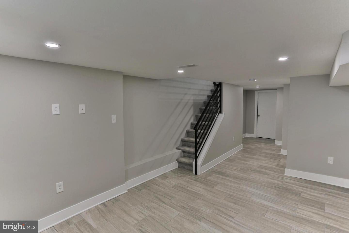 LOWER MOYAMENSING - Residential Lease