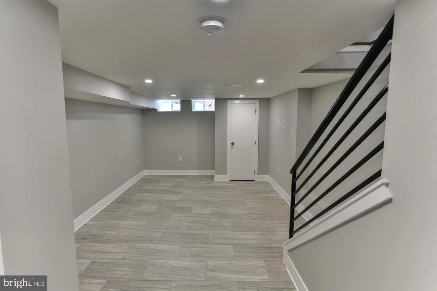 LOWER MOYAMENSING - Residential Lease